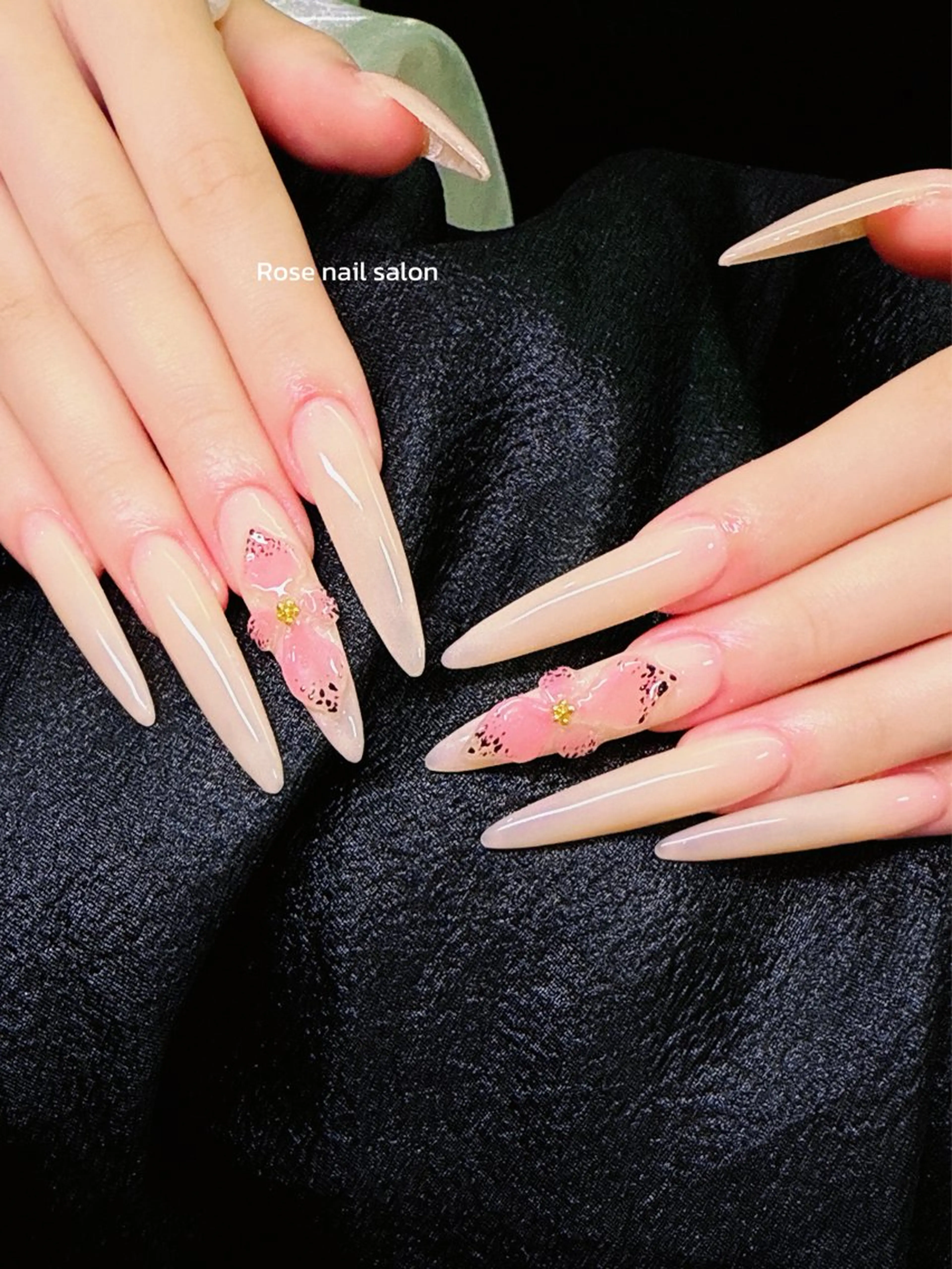 ネイル ハンドネイル Rose nail💅のネイルデザイン