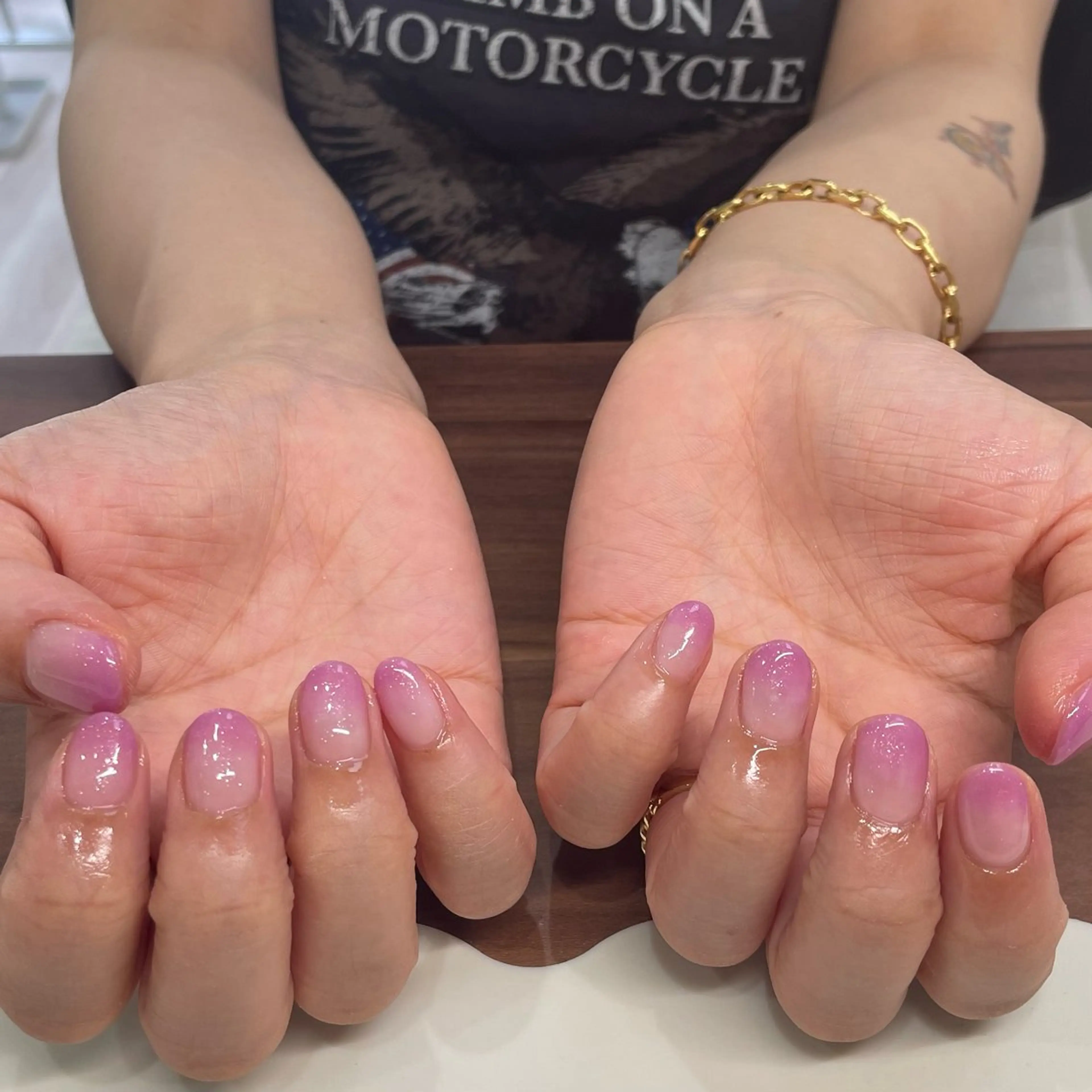 ネイル グラデーション ラメ(グリッター) ピンク シンプルネイル ハンドネイル Ricnail☾ ayanoのネイルデザイン