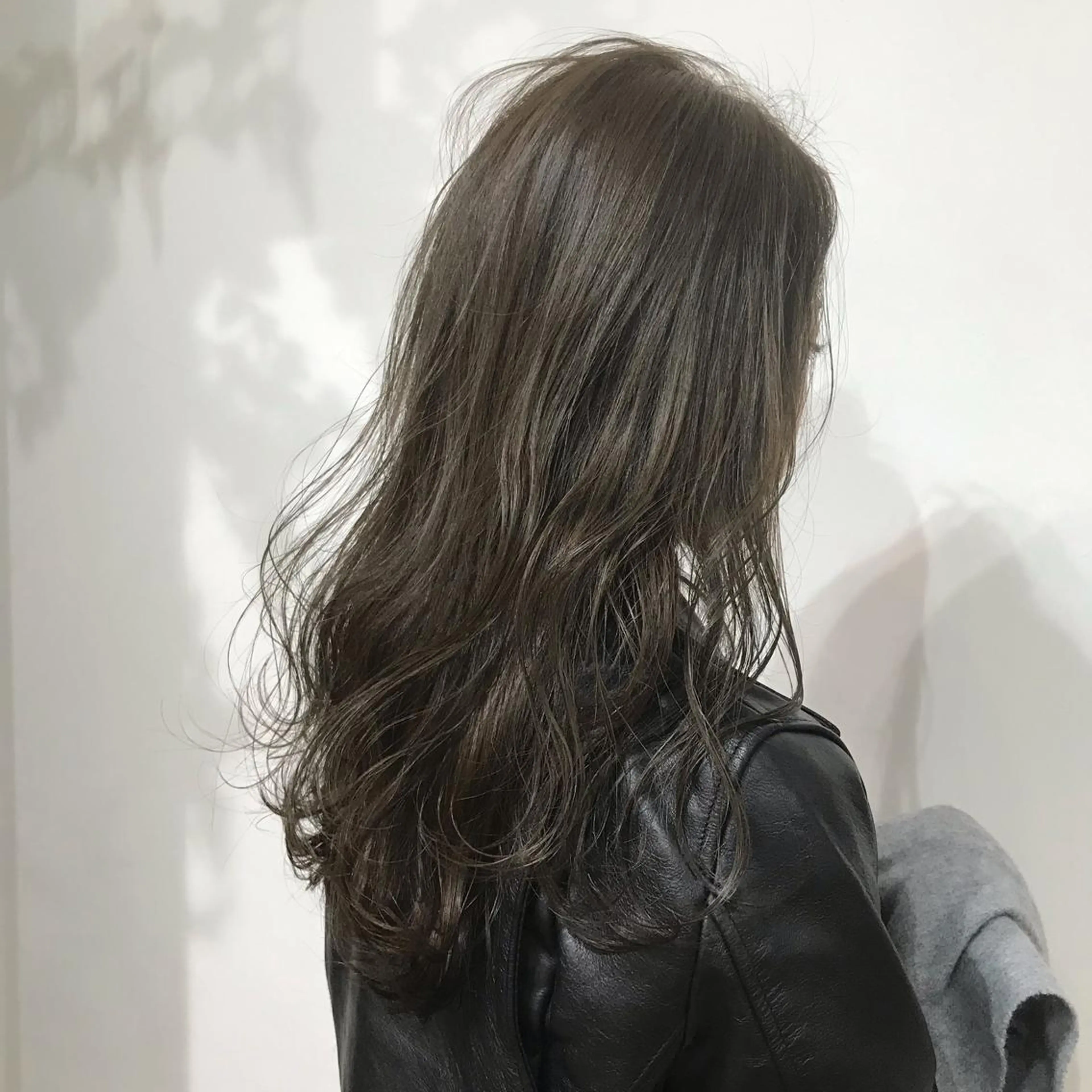 ロング カラー ベージュカラー ヘアカラー トリートメント レイヤー/顔周り /AKARIのヘアスタイル