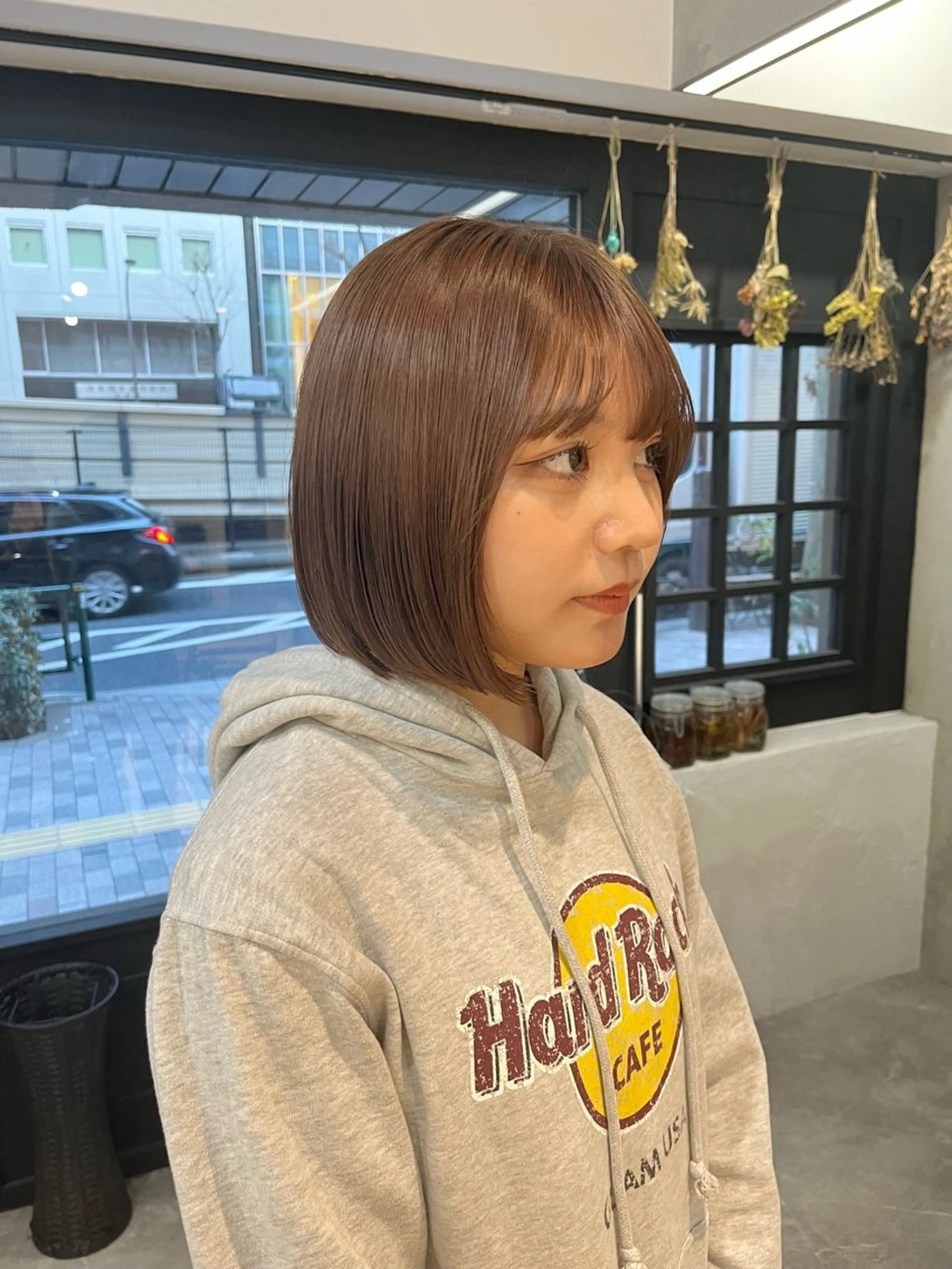 ミディアム ツヤ髪縮毛矯正 🩶manamiのヘアスタイル