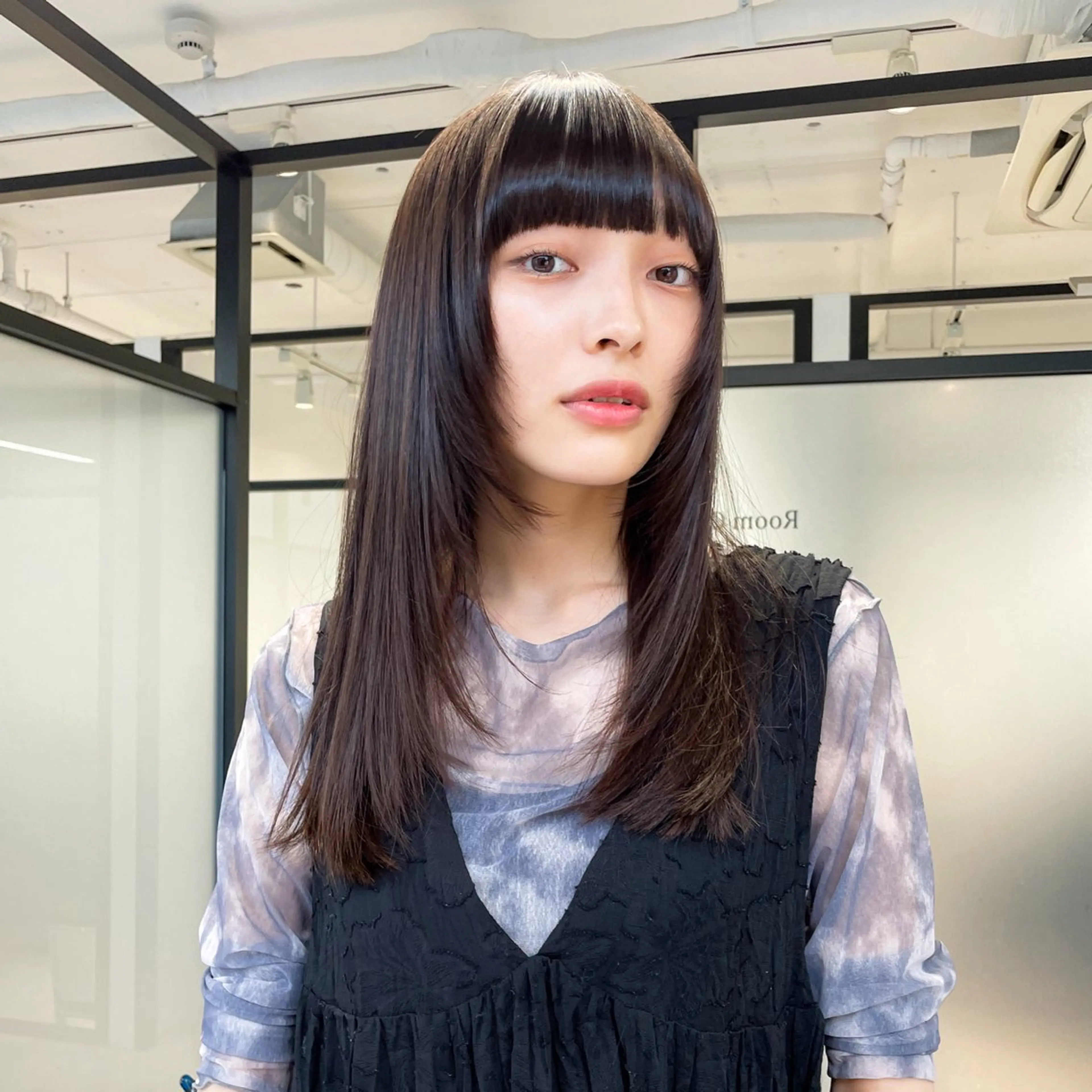 【カット＋酸性ストレート+トリートメント】　　　　　　　　#ウルフカット#ウルフハイライト#レイヤーカットの写真