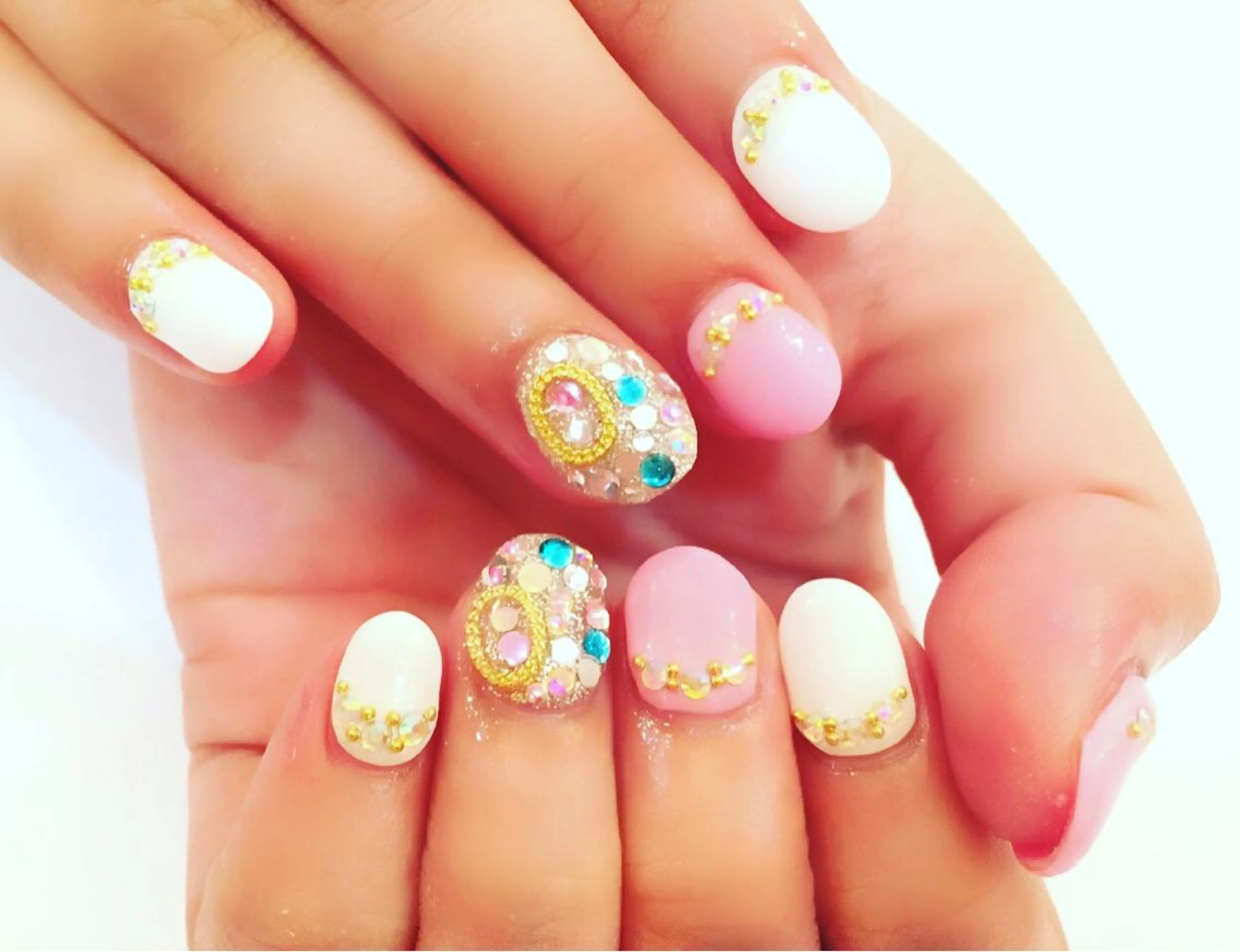 ショート カラー パーマ ヘアアレンジ メンズ キッズ ネイル マツエク・マツパ 学生（メンズ向け） 付け放題 学生 アートネイル フットネイル NAILSGOGO shibuyaのネイルデザイン