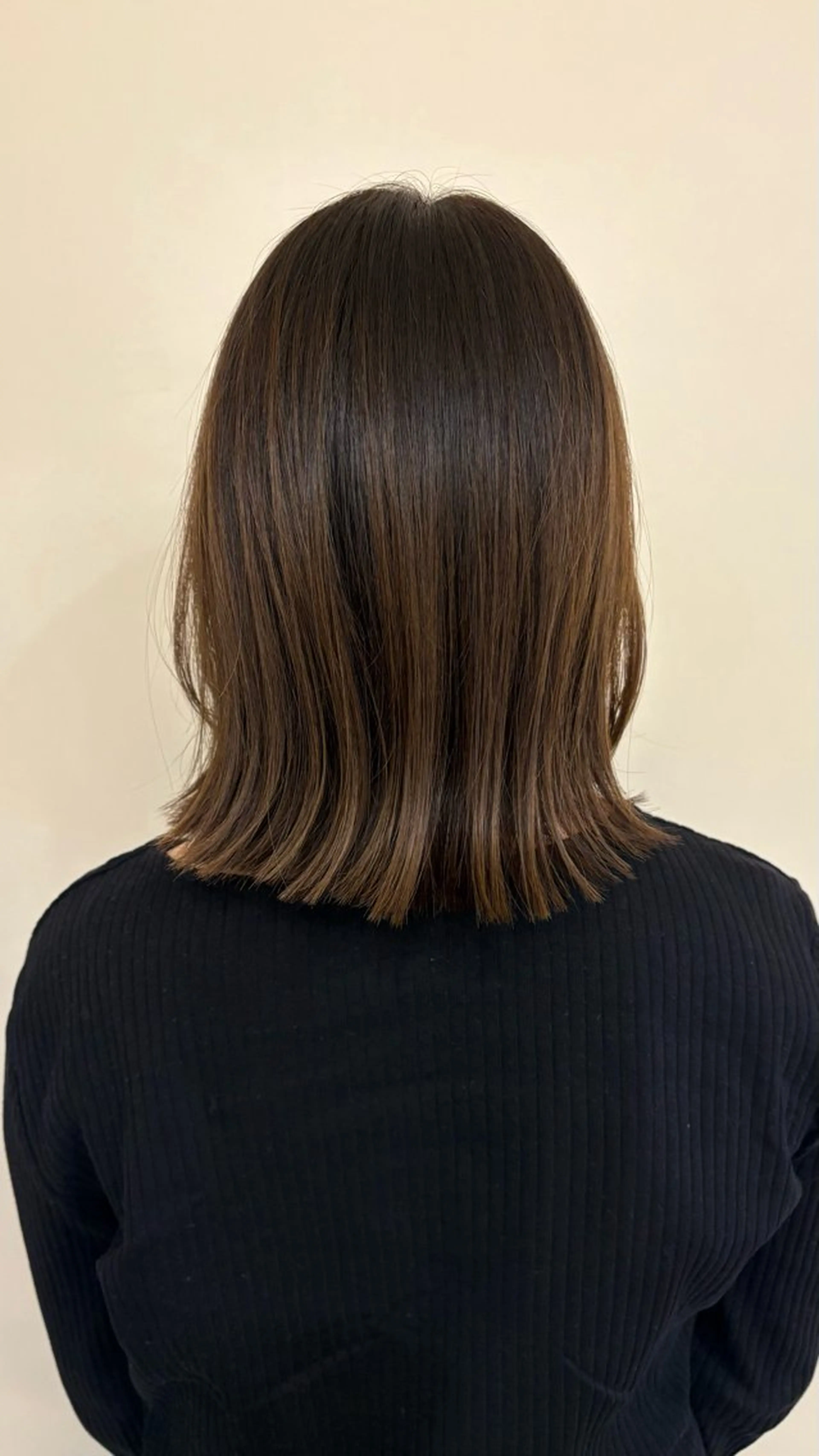 ミディアム カット ヘアカラー C-LOOP UNITED ATELIER所属・阿南 結実のヘアスタイル