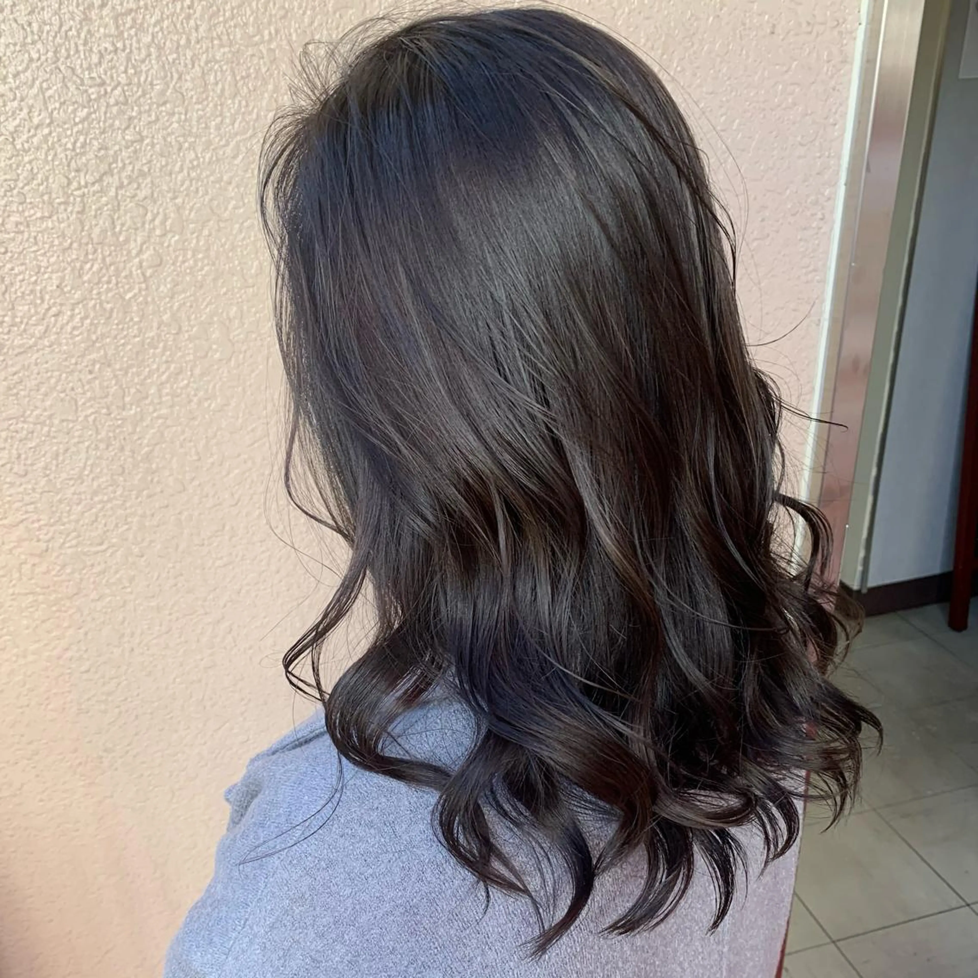 ミディアム カット ヘアカラー トリートメント 淡色ふんわりhair 新宿satomiのヘアスタイル