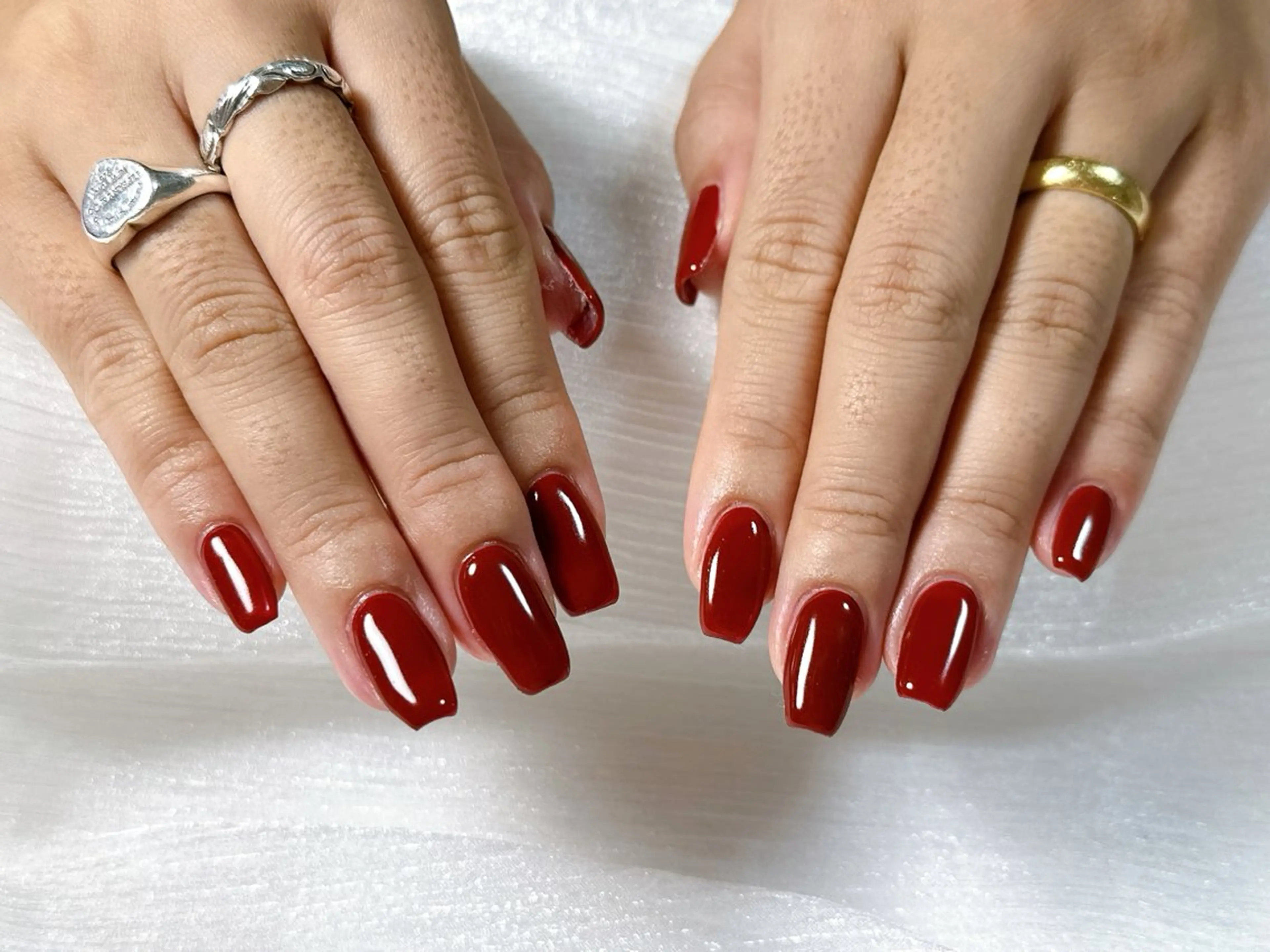 ネイル オーロラネイル ブルー ボルドー フットネイル フレンチネイル ハンドネイル kiki nail たまプラーザのネイルデザイン