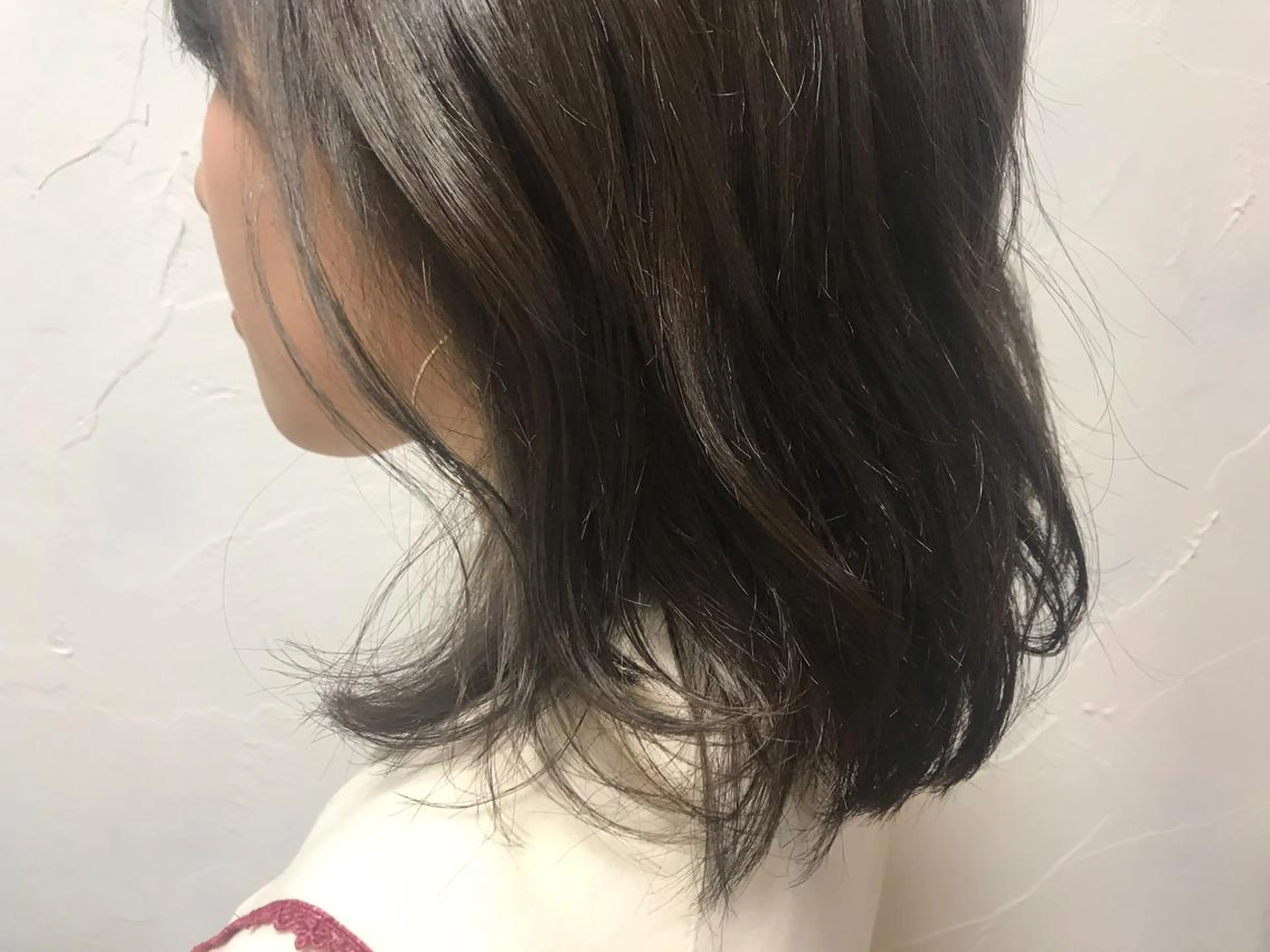 セミロング 【Uneユヌ】菊地 春那のヘアスタイル