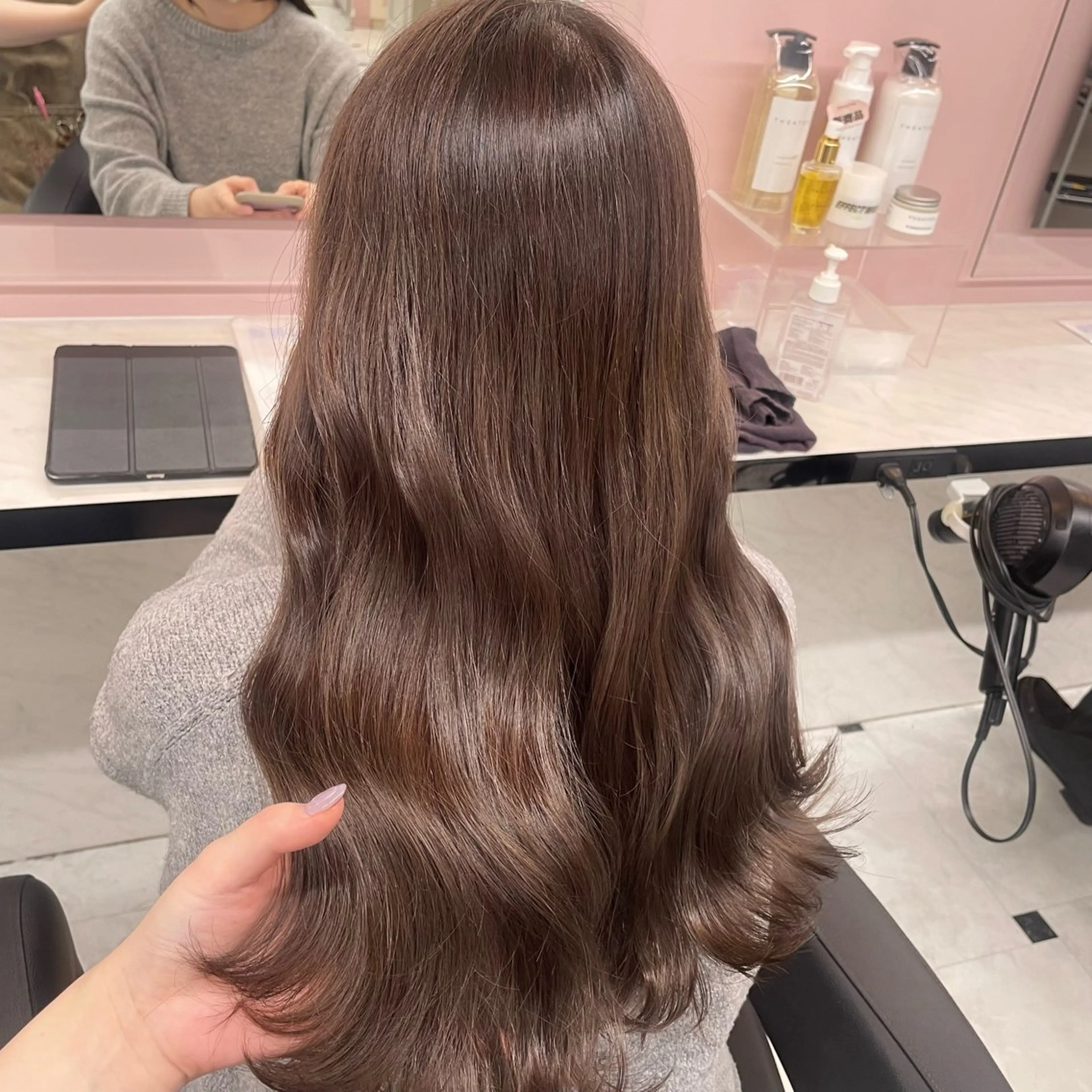 セミロング カット ヘアカラー うる艶トレンドヘア 🕊️上野BABYのヘアスタイル