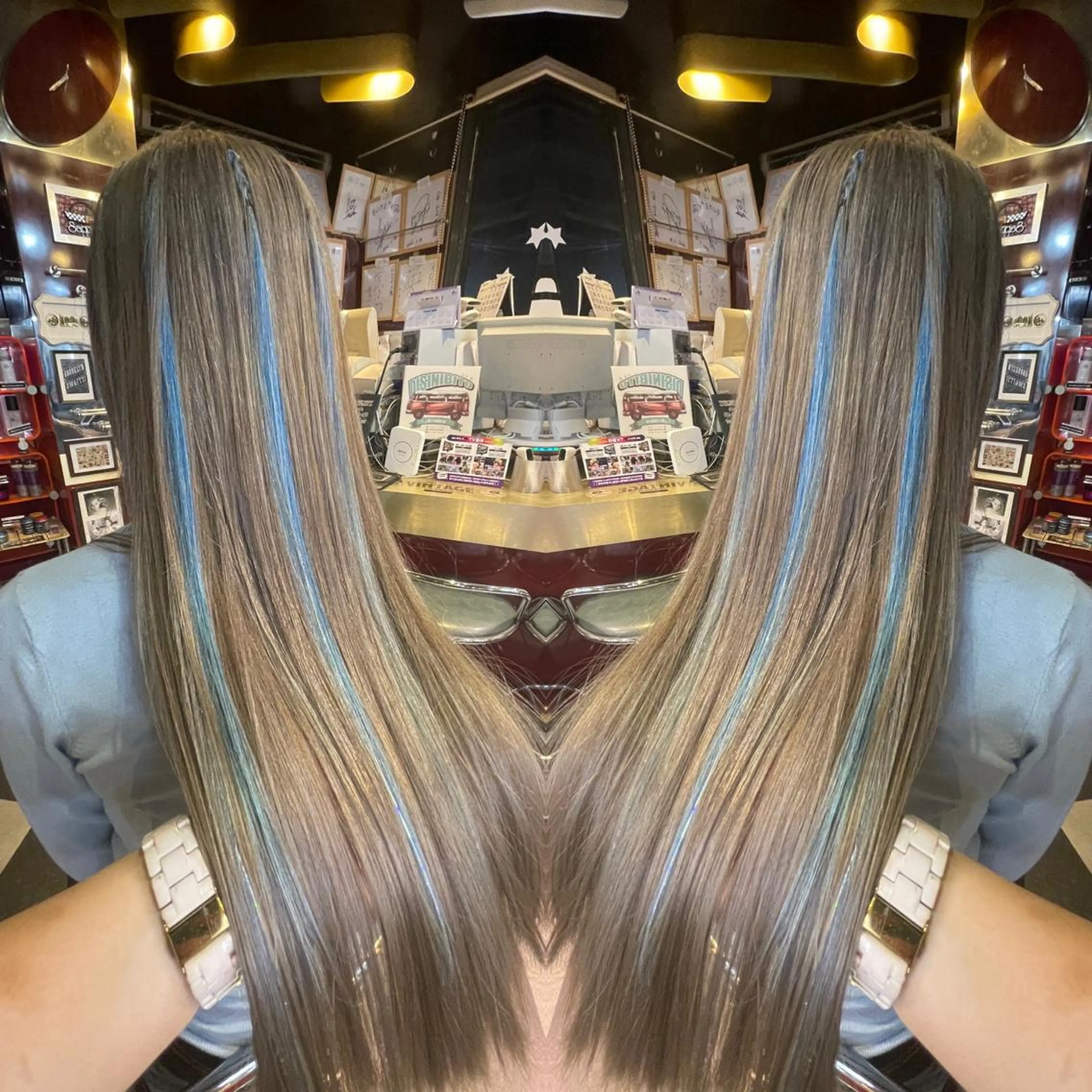 セミロング エクステ 👑派手髪/カット 👑ANRYのヘアスタイル