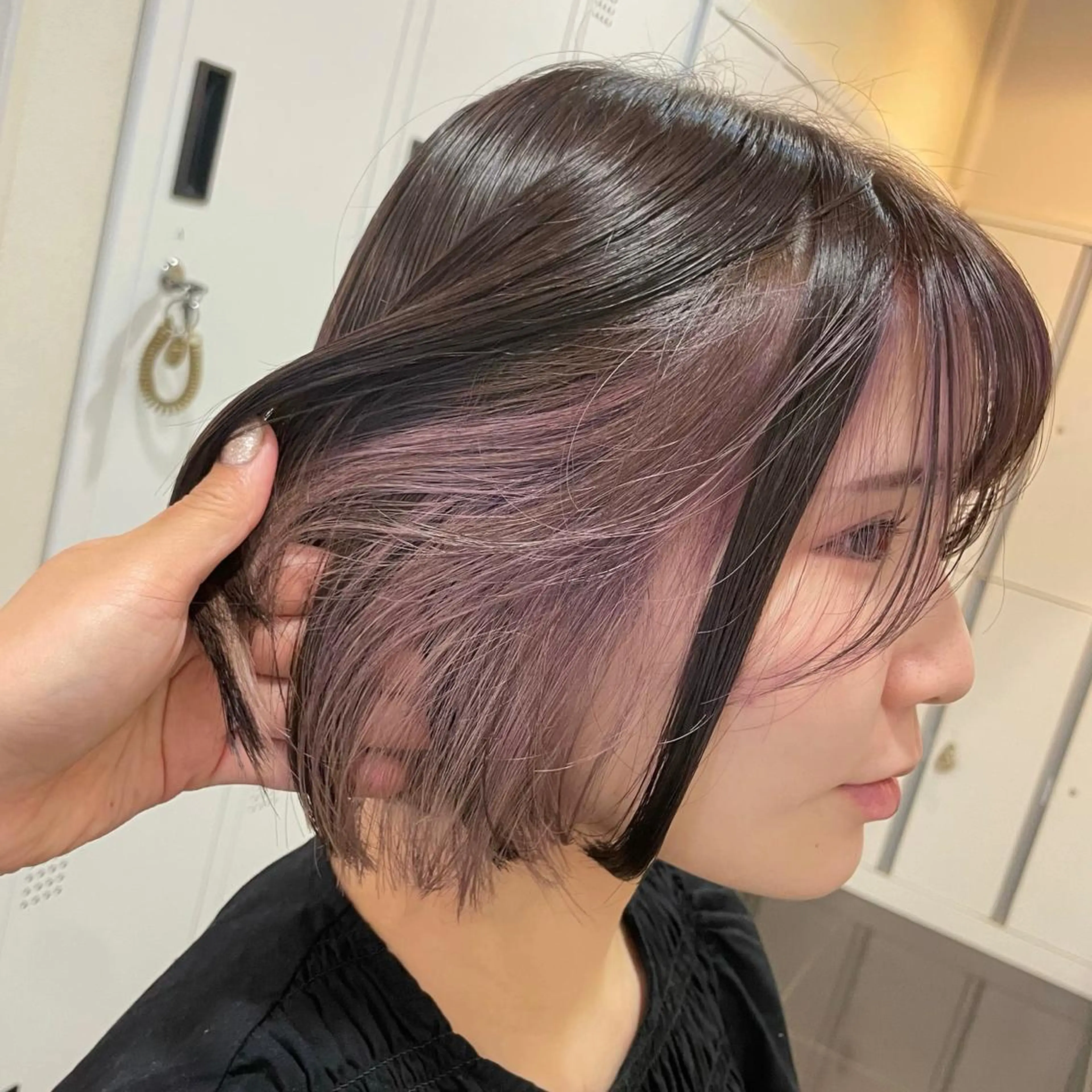 ショート カラー ハイトーン/暖色/ 眉/メイク/Rinaのヘアスタイル