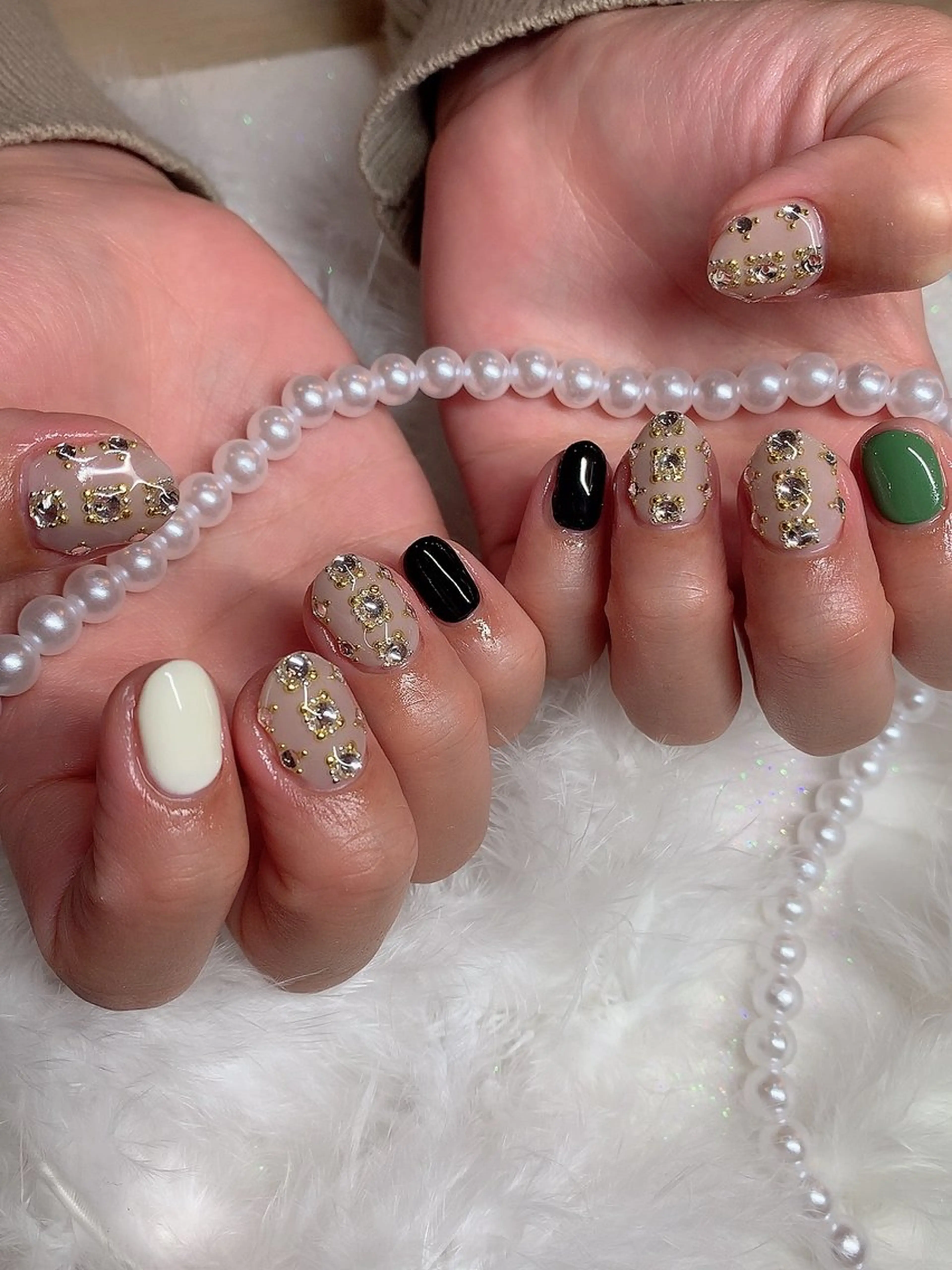 ネイル キラキラネイル 韓国ネイル 持ち込み ストーンネイル シェアサロンLei.g(レイジー)所属・3Dアートネイル💗 都築レナのネイルデザイン