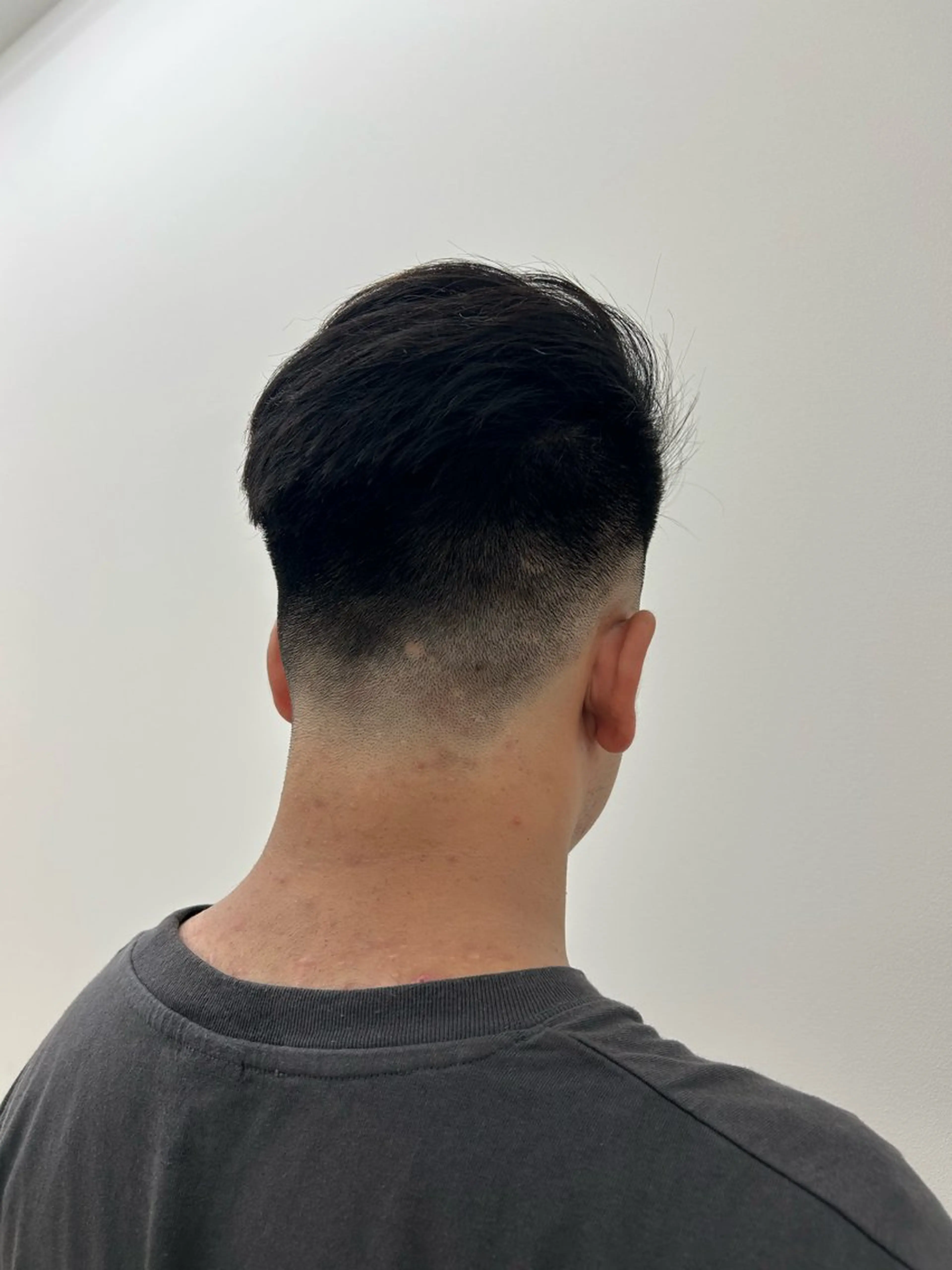 メンズ フェードカット 安藤 ひなたのヘアスタイル