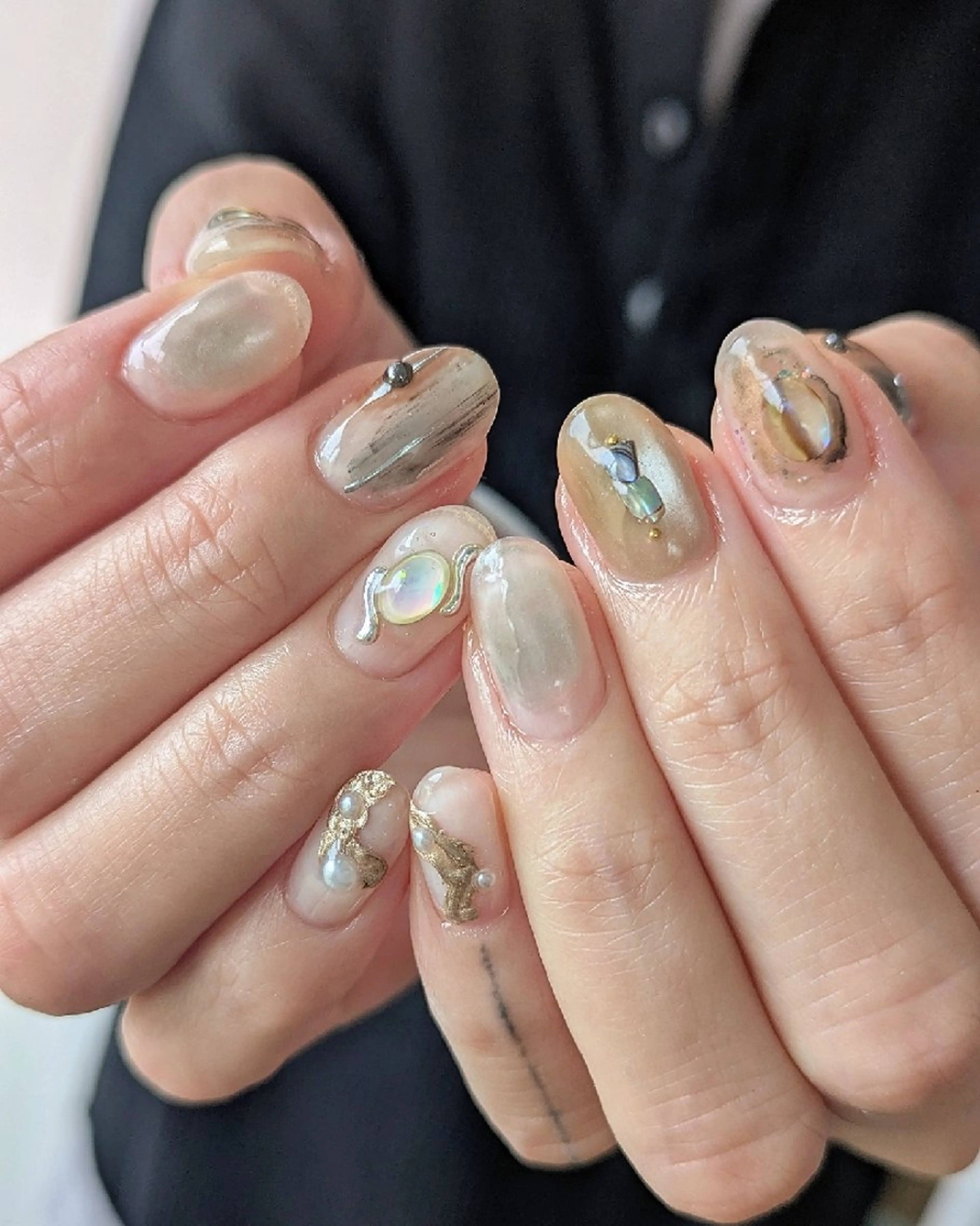 ネイル ハンドネイル フットネイル jolie ISIHARAのネイルデザイン