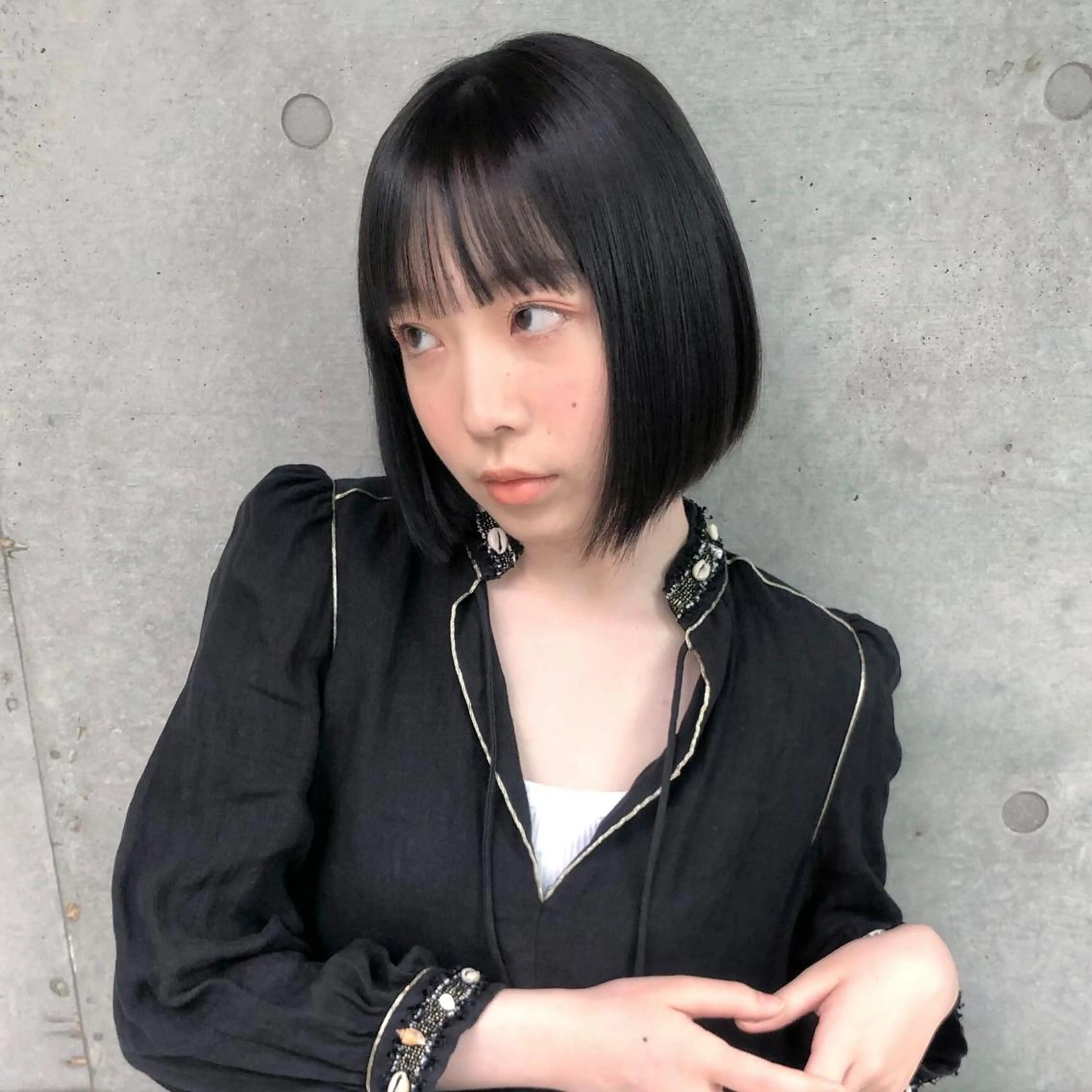 ミディアム カラー 黒髪 ブルーカラー ブルーブラック ボブ GrandStory SHIBUYA所属・卒業式お呼ばれ🕊️ ヘアセット✴︎ミキのヘアスタイル