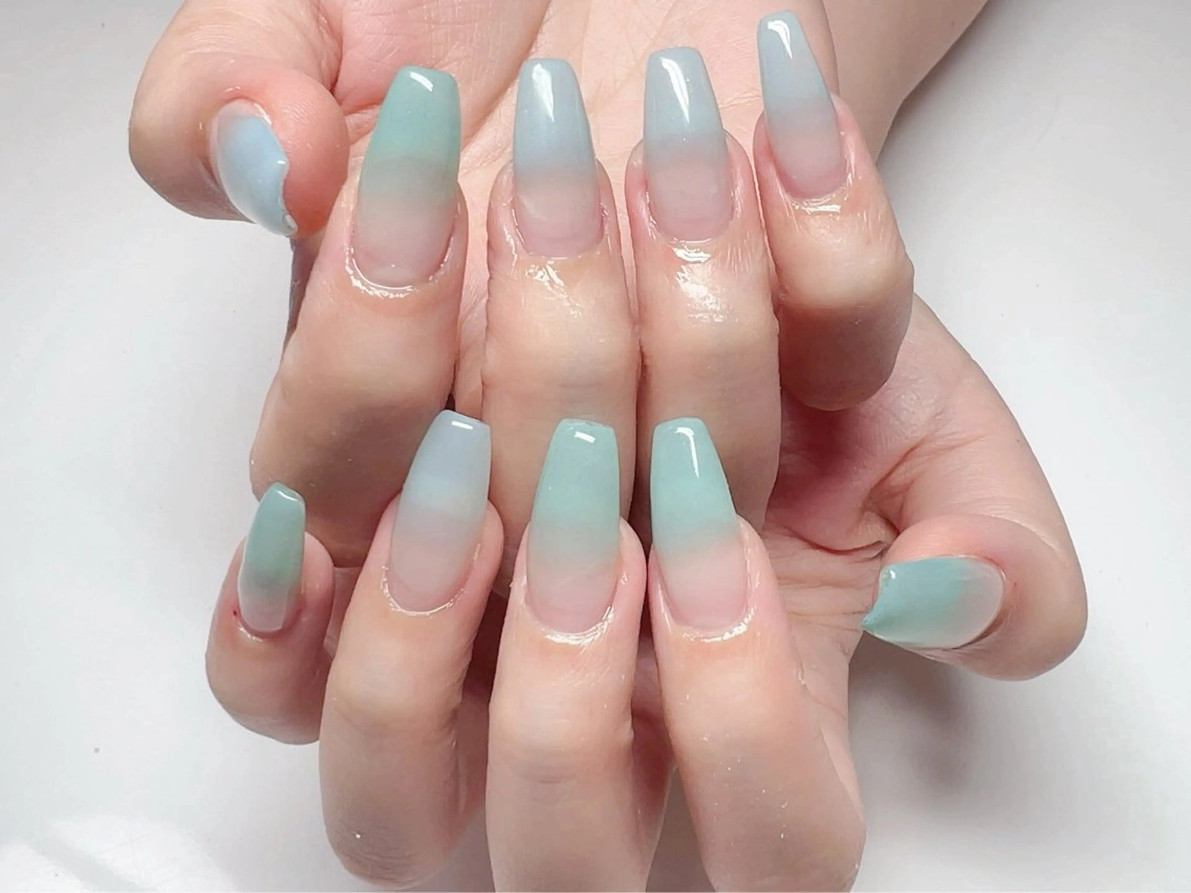ネイル 水色 ハンドネイル Lucky nail salonのネイルデザイン