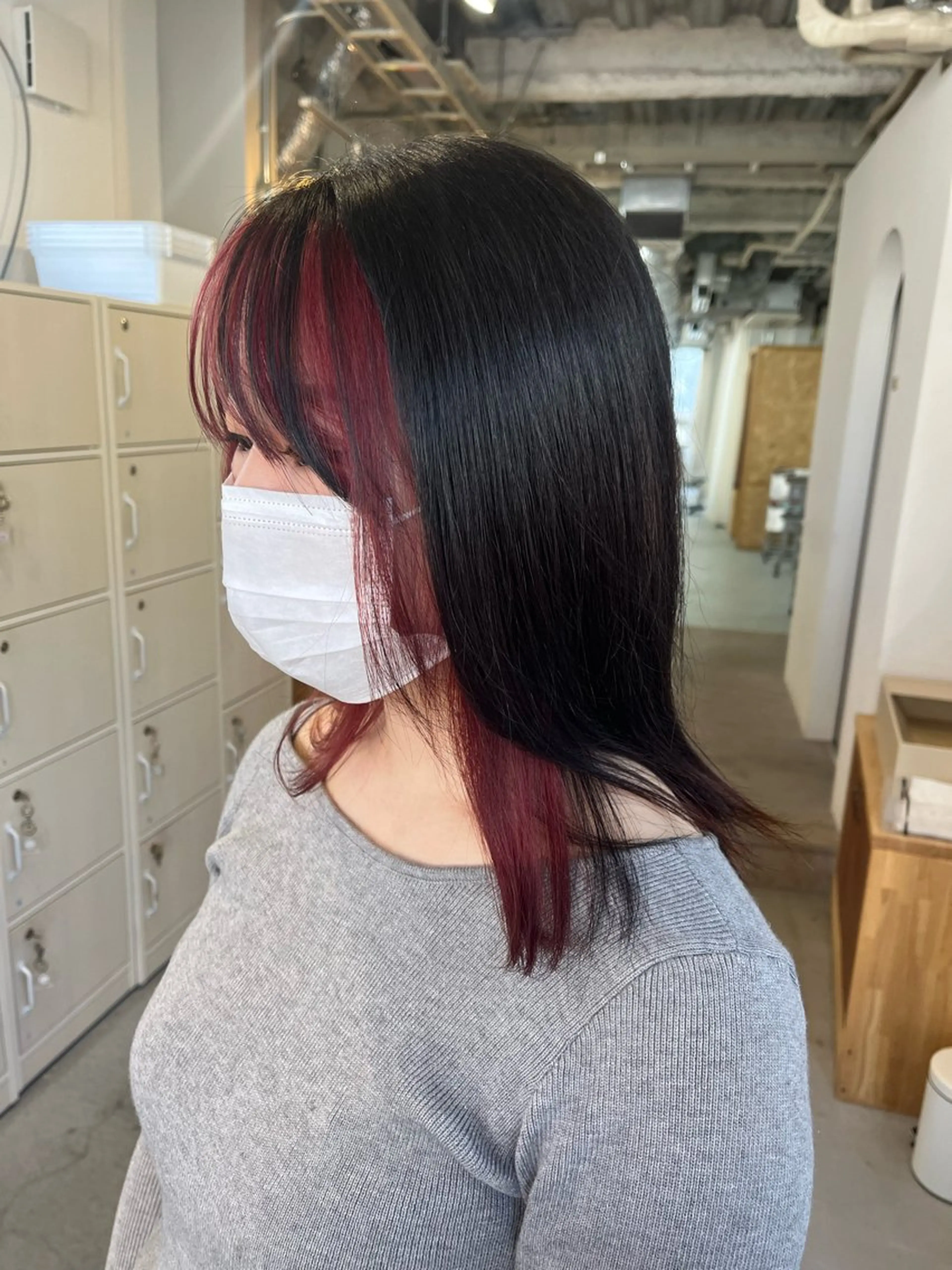 ミディアム 顔周りカット わだ なつきのヘアスタイル