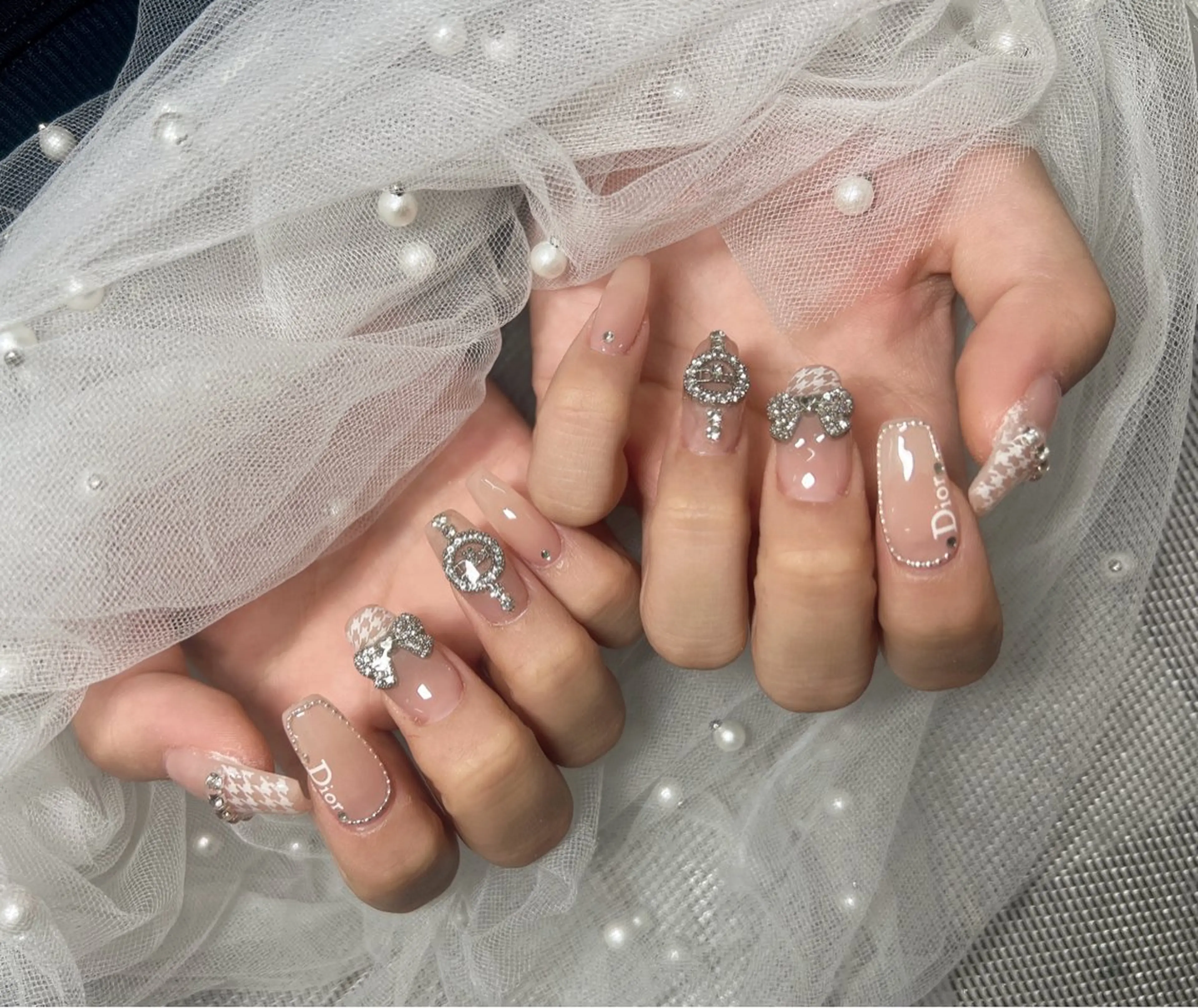 ネイル R nailsalon所属・R salonのネイルデザイン