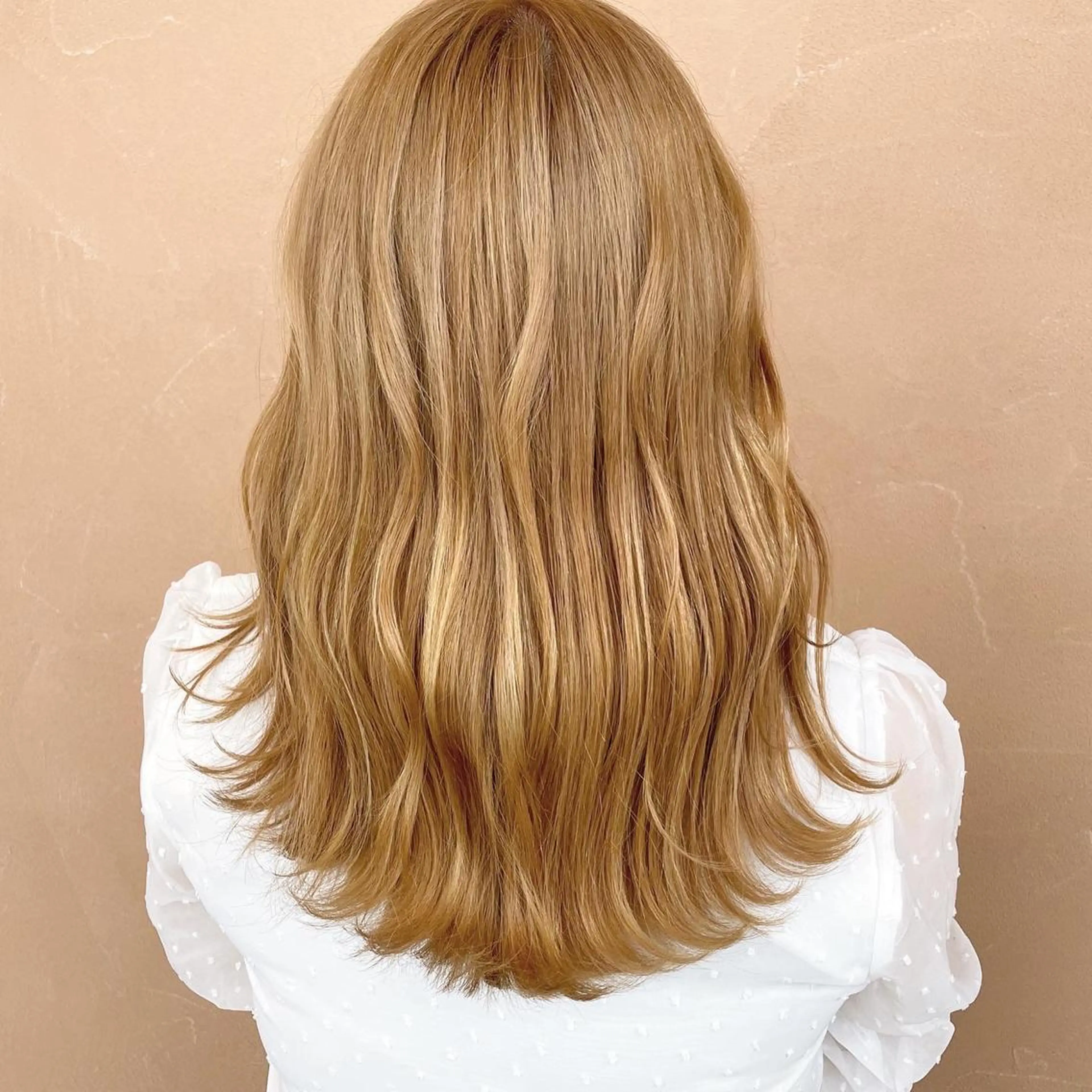 セミロング ヘアカラー トリートメント Lull (シェアサロンReco VIProom)所属・Lull1人美容室 バレイヤージュのヘアスタイル