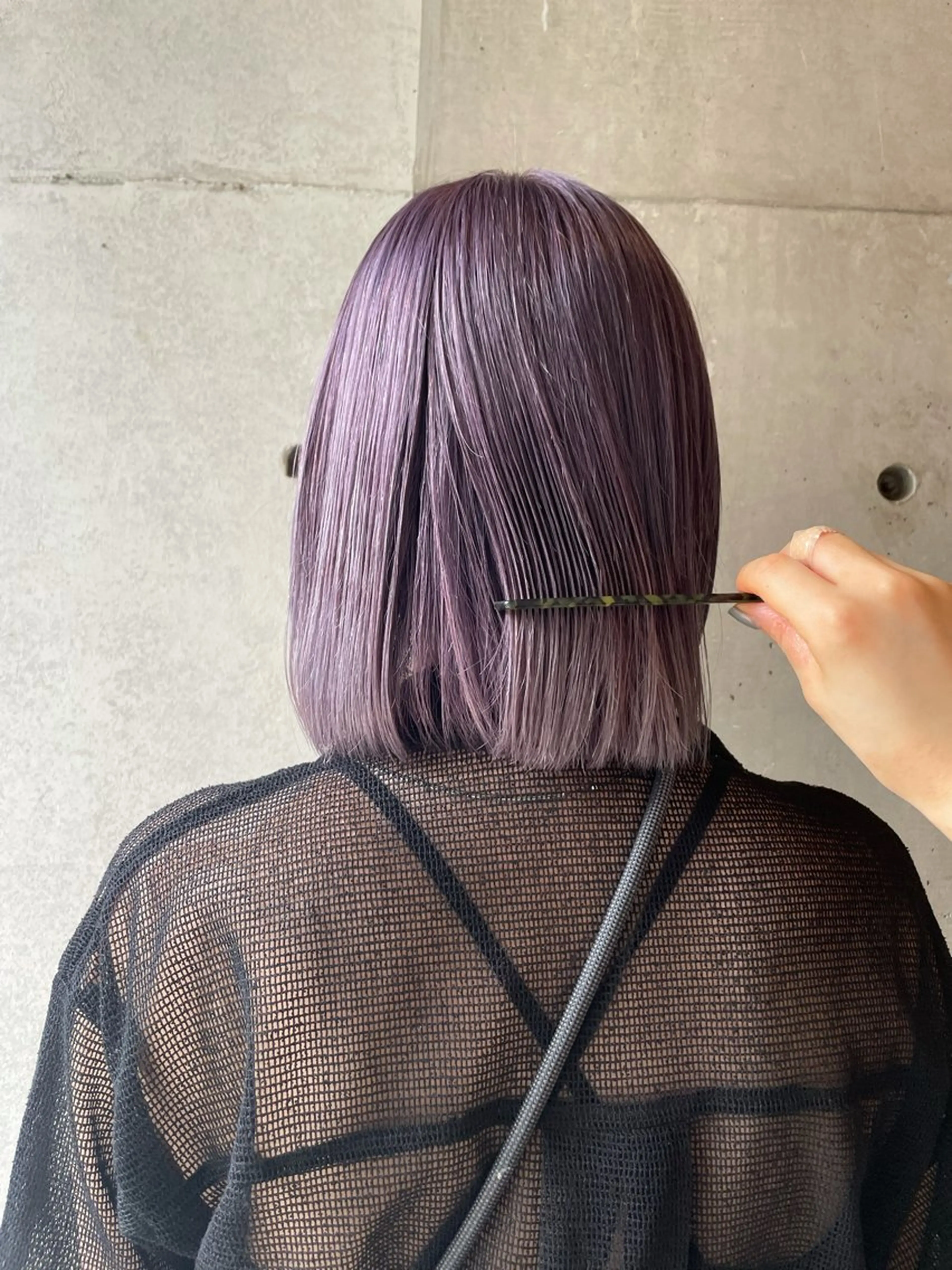 カラー ブリーチ maina/透明感 ベージュ/ブラウンのヘアスタイル