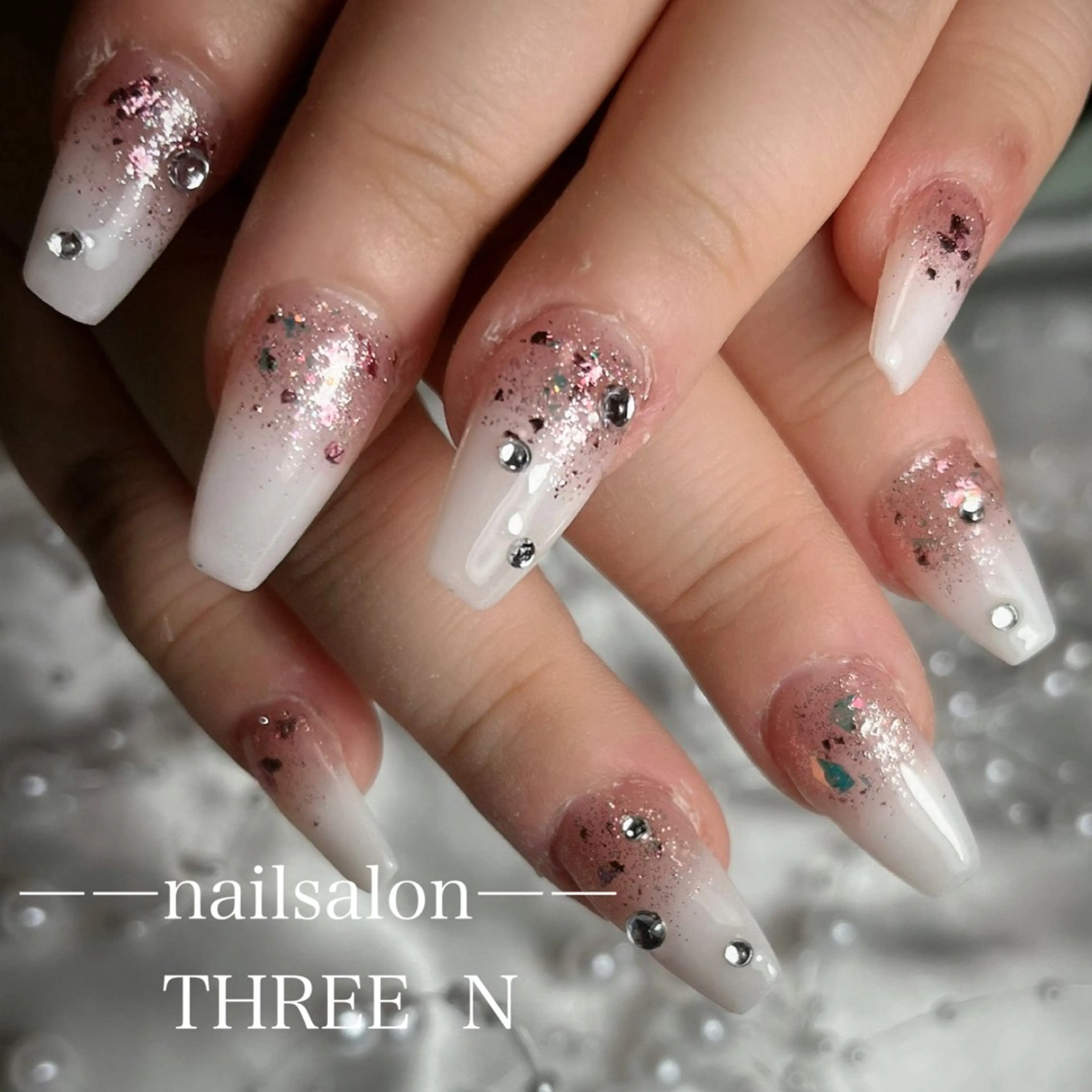 ネイル ハンドネイル Nail Salon THREE  Nのネイルデザイン
