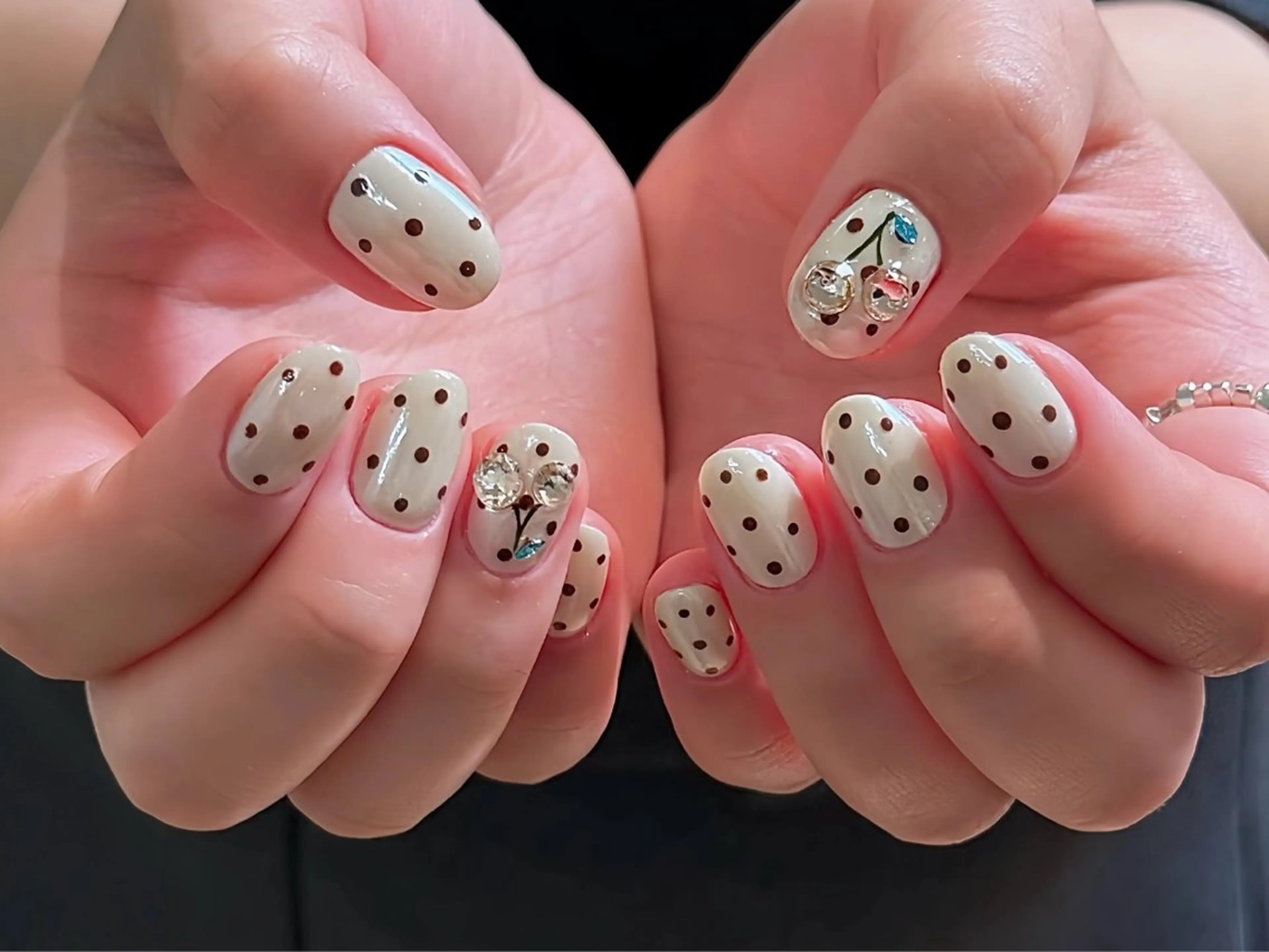 ネイル J&C Nail Salon吉祥寺所属・YU KIのネイルデザイン