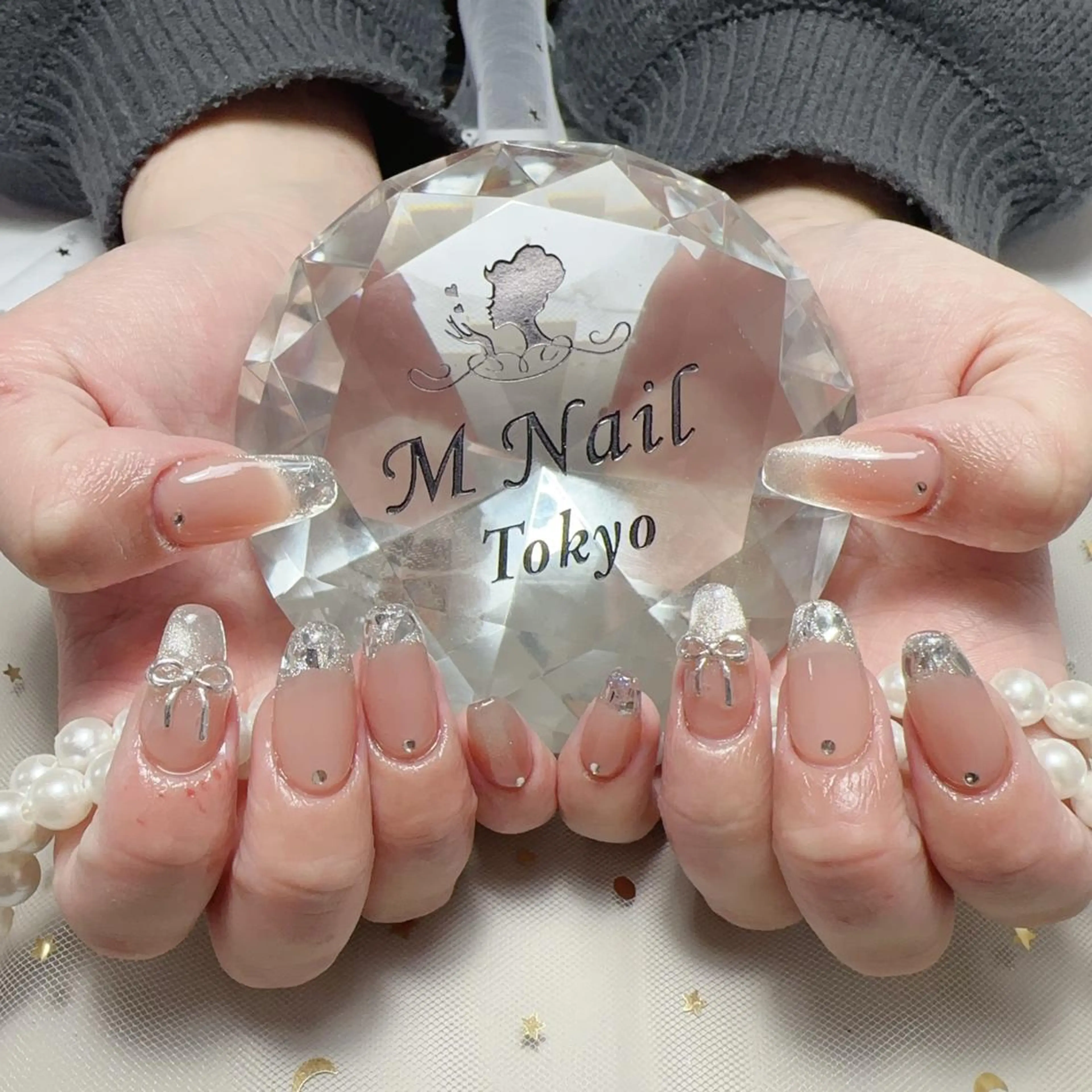 ネイル Mネイル✨パラ取扱店 85%OFF中✨のネイルデザイン
