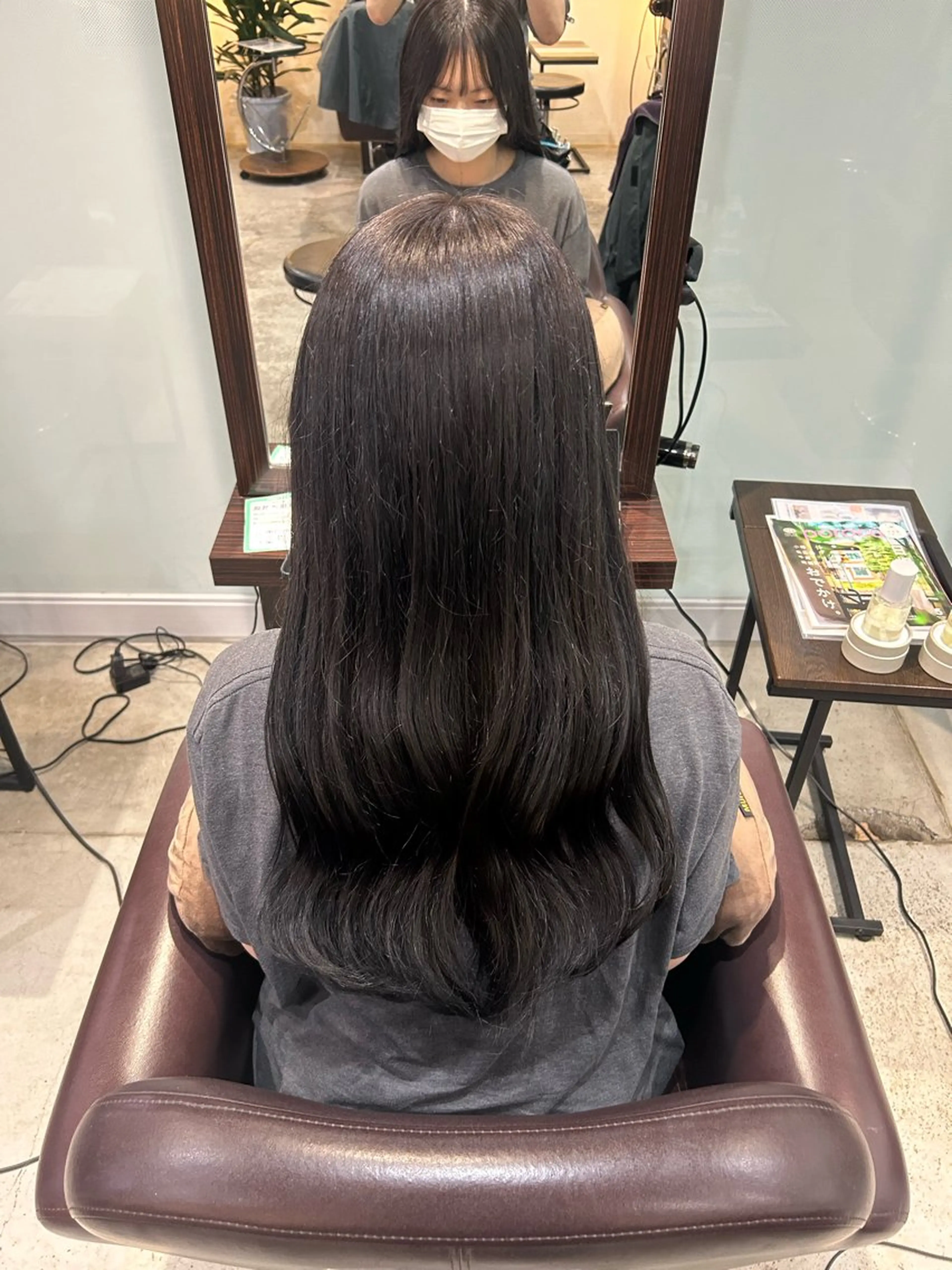ロング カラー 黒髪 ブルーカラー ブルーブラック ヘアカラー ヘッドスパ 坂本奈都美 🎀のヘアスタイル