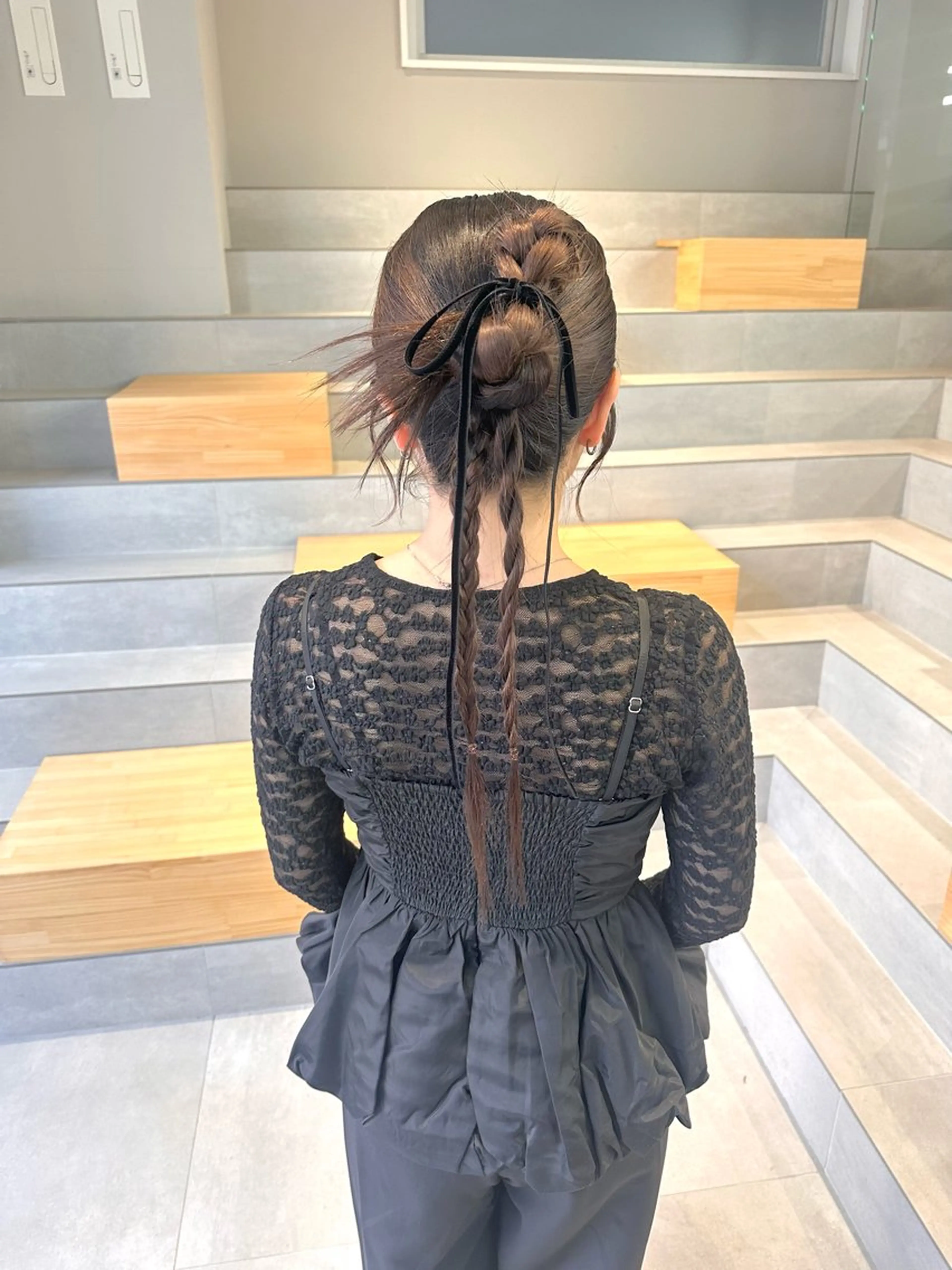 ロング ヘアアレンジ ヘアセット 染谷 遥花のヘアスタイル