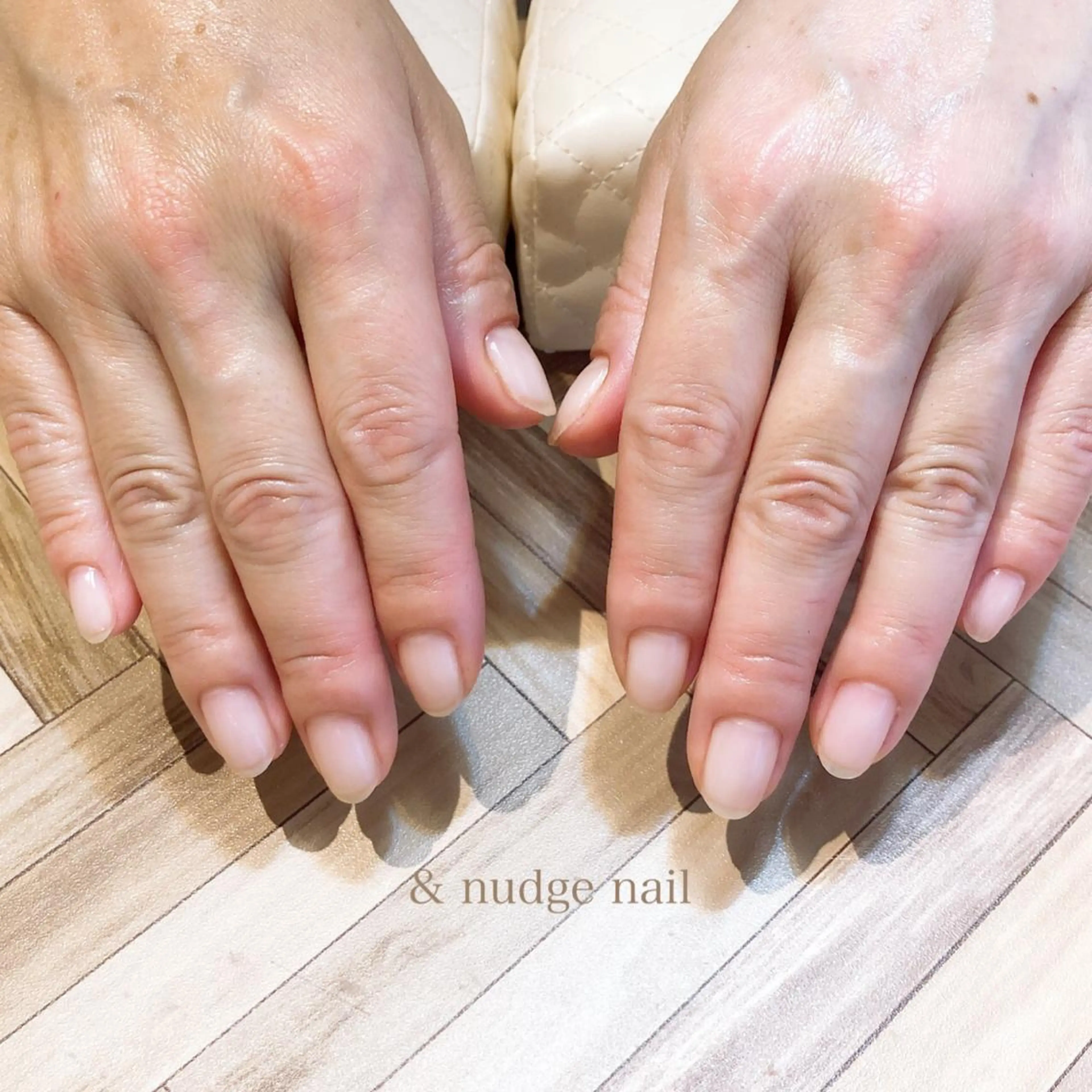 ネイル クリアネイル ジェルネイル & nudge nail所属・&nudgenail 本多のネイルデザイン