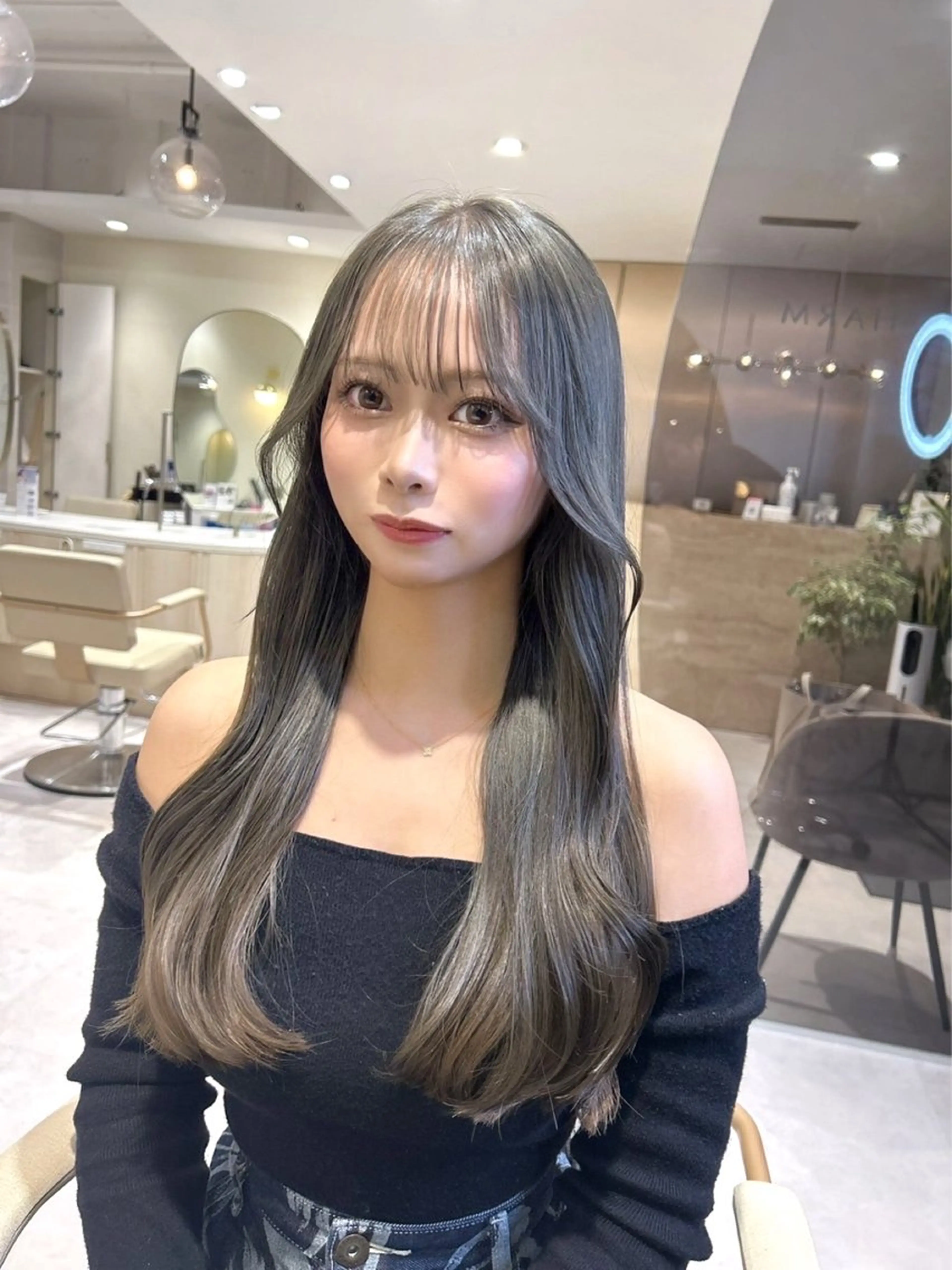 ロング カラー ブリーチ ダブルカラー グレージュ ブリーチなしカラー オリーブグレージュ カット ヘアカラー ブリーチなしダブル カラー🧸🐺陽介のヘアスタイル