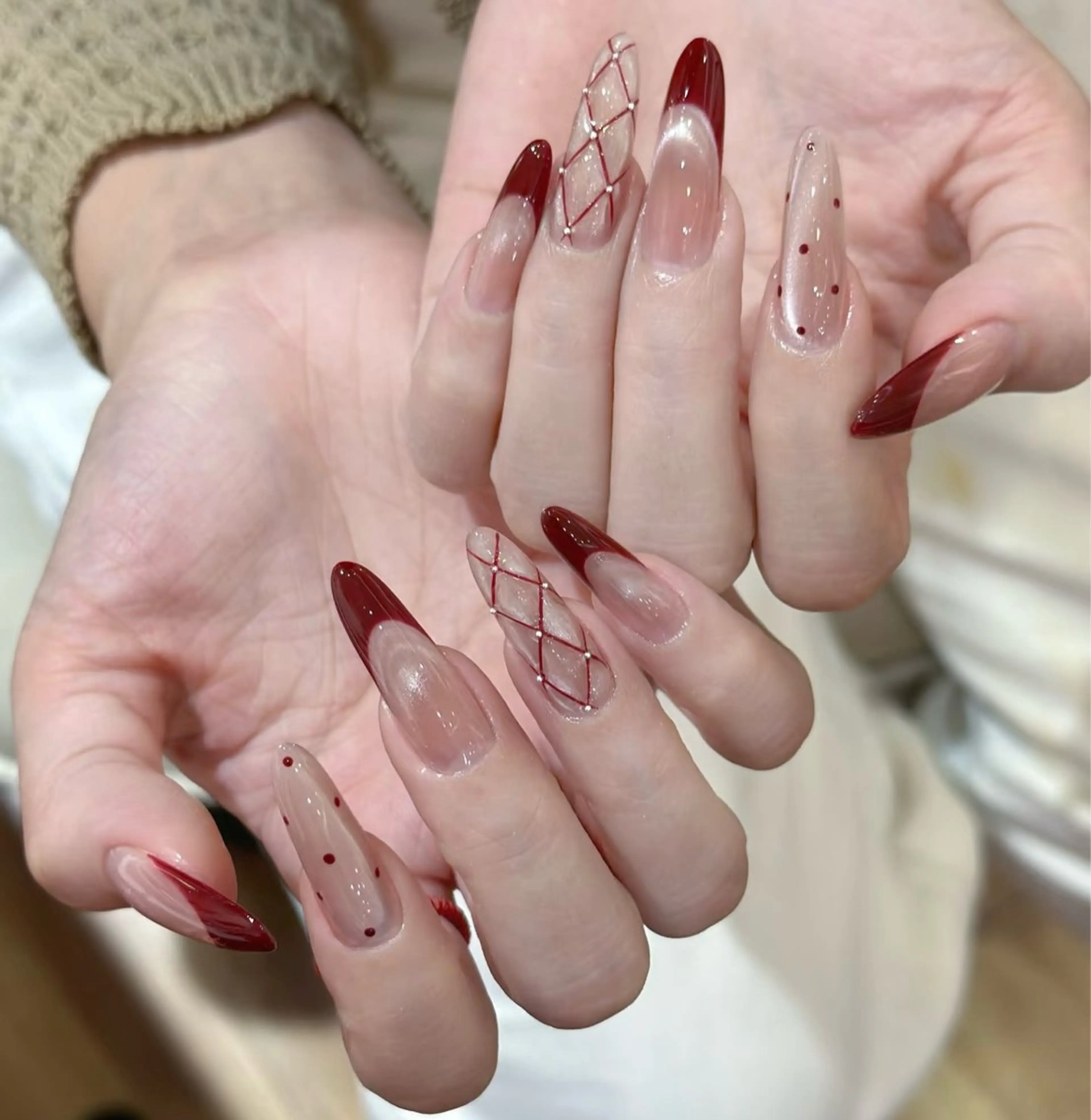 ネイル ハンドネイル ハンドケア ネイルサロン 9Carats神田のネイルデザイン