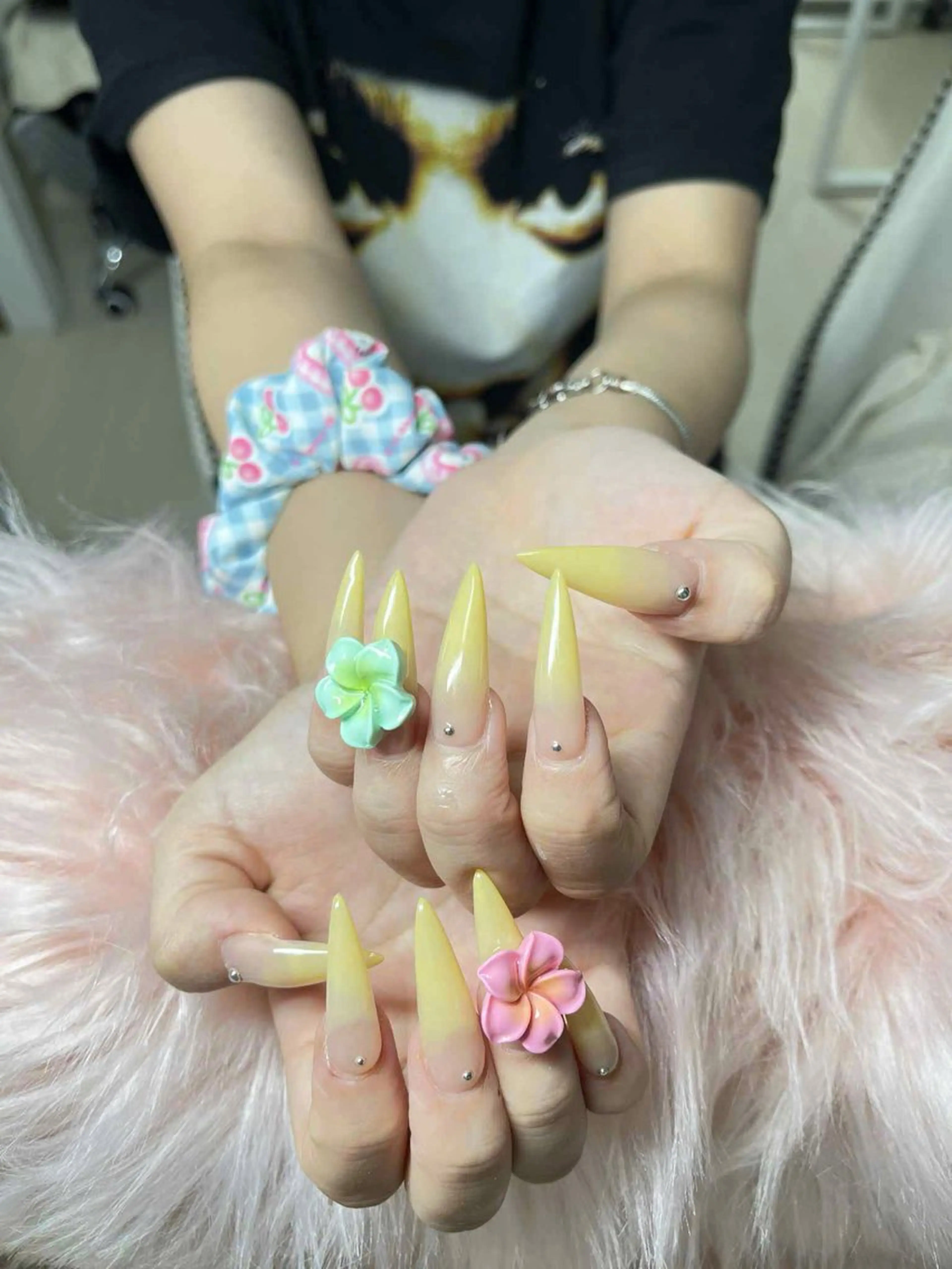 ネイル フレンチネイル ジェルネイル ガラスフレンチ ハロウィン ハート H.baby Nail Salonのネイルデザイン