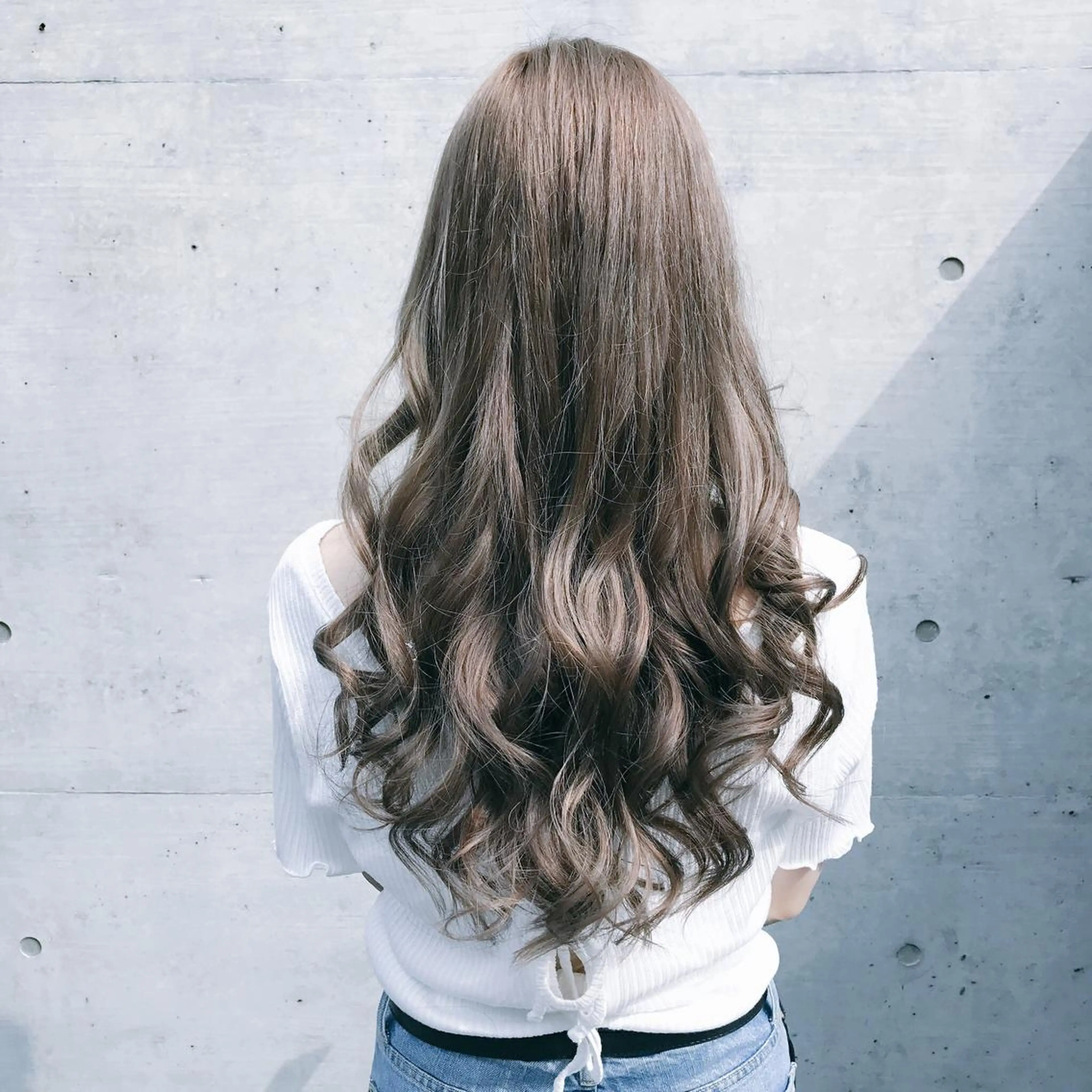 ロング カラー アッシュ ベージュカラー パープルカラー パープルアッシュ レイヤーカット ていねい技術No.1 🌈諏訪 健太のヘアスタイル