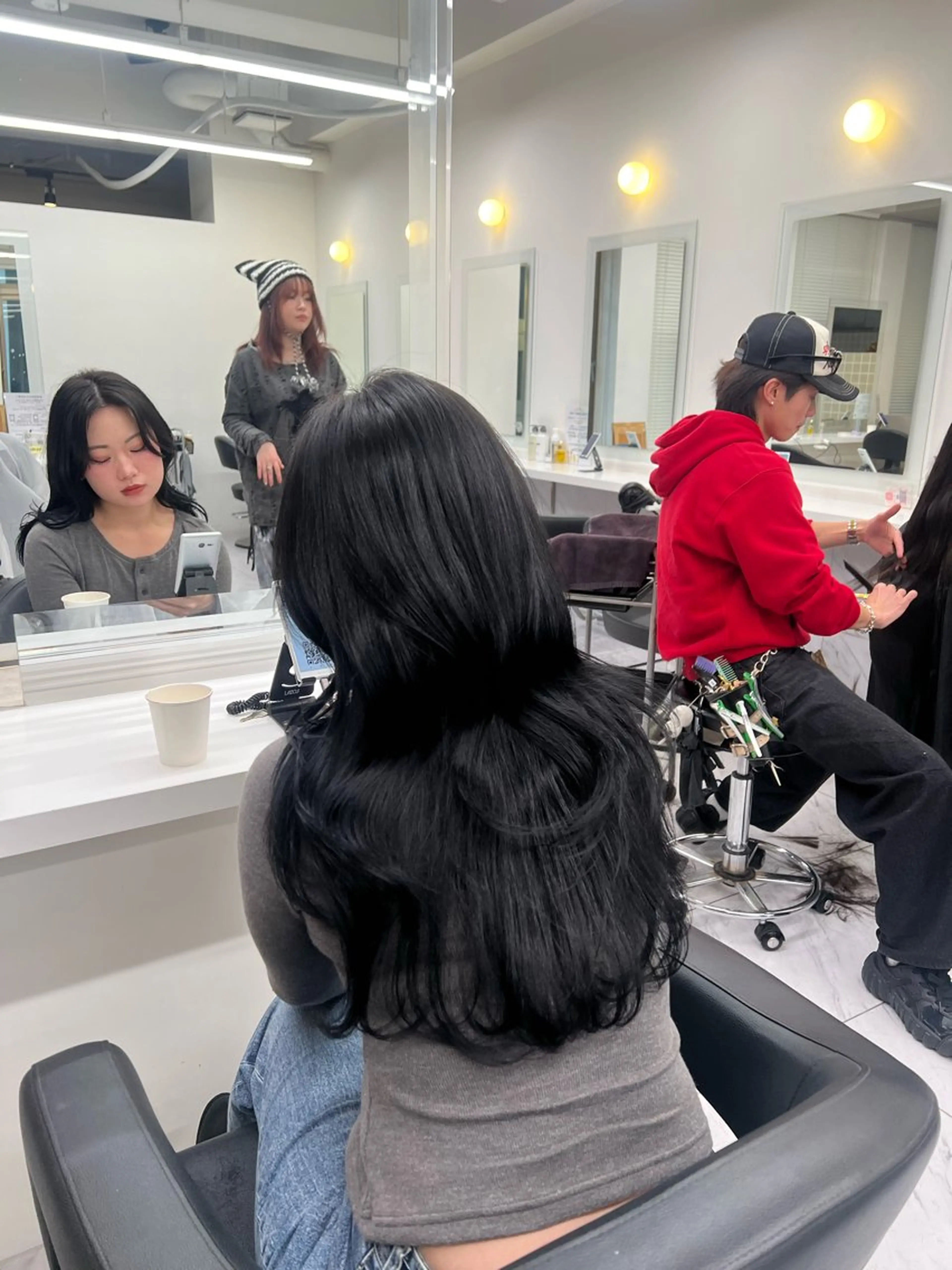 セミロング カラー ヘアカラー 韓国レイヤーカット /ダブルカラーのヘアスタイル