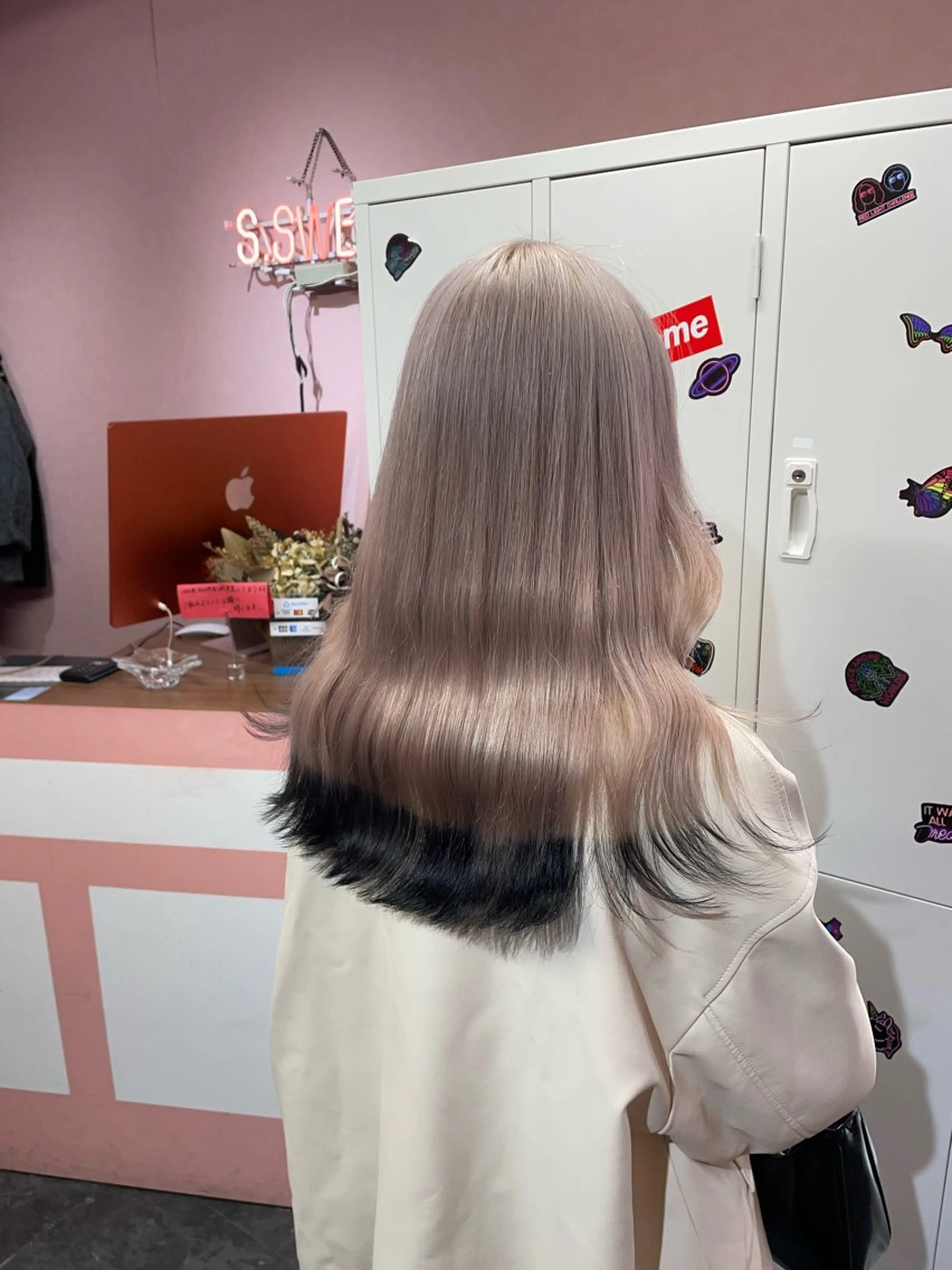 ロング カラー ベージュカラー 黒髪 ホワイトベージュ ヘアカラー トリートメント ハイトーン/ブリーチ /hikaruのヘアスタイル