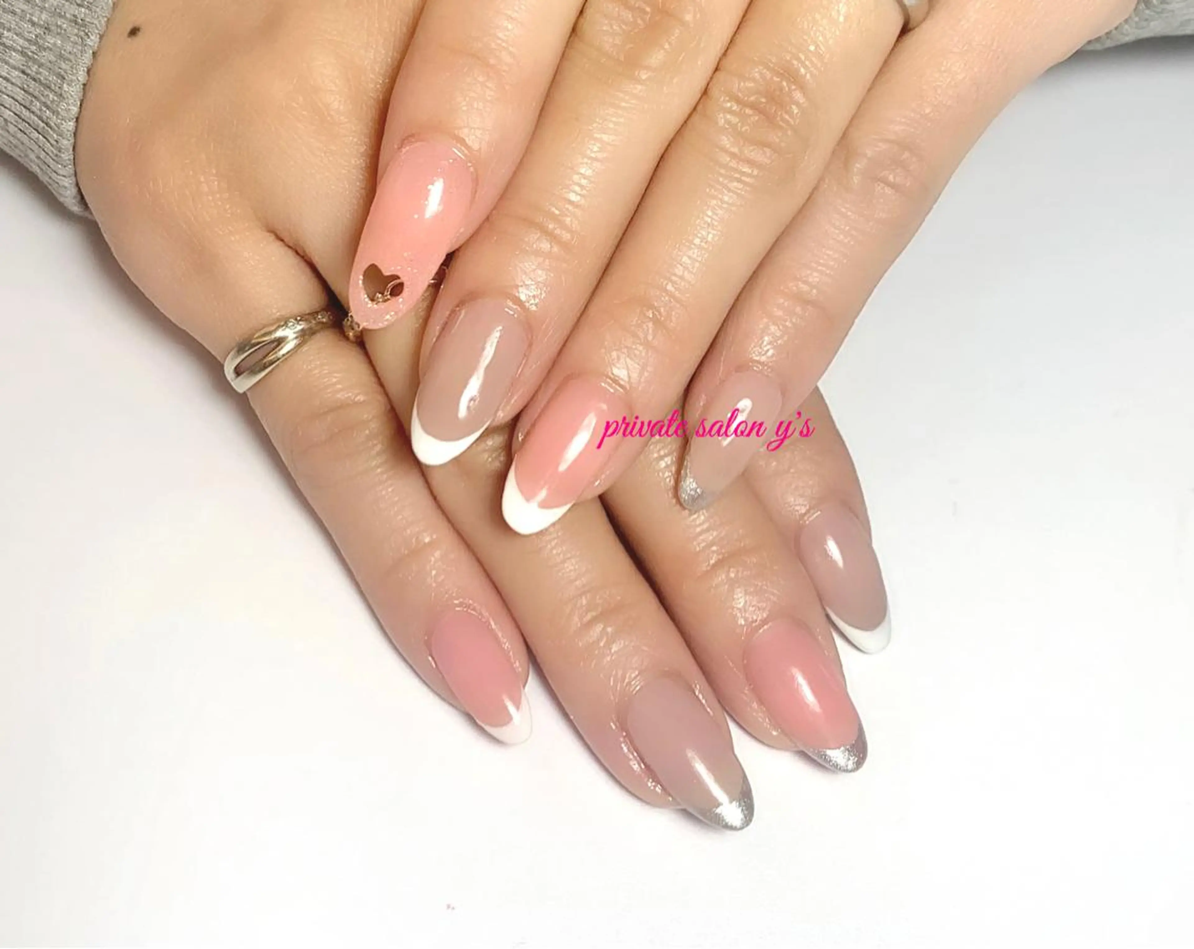 ネイル y' sのネイルデザイン