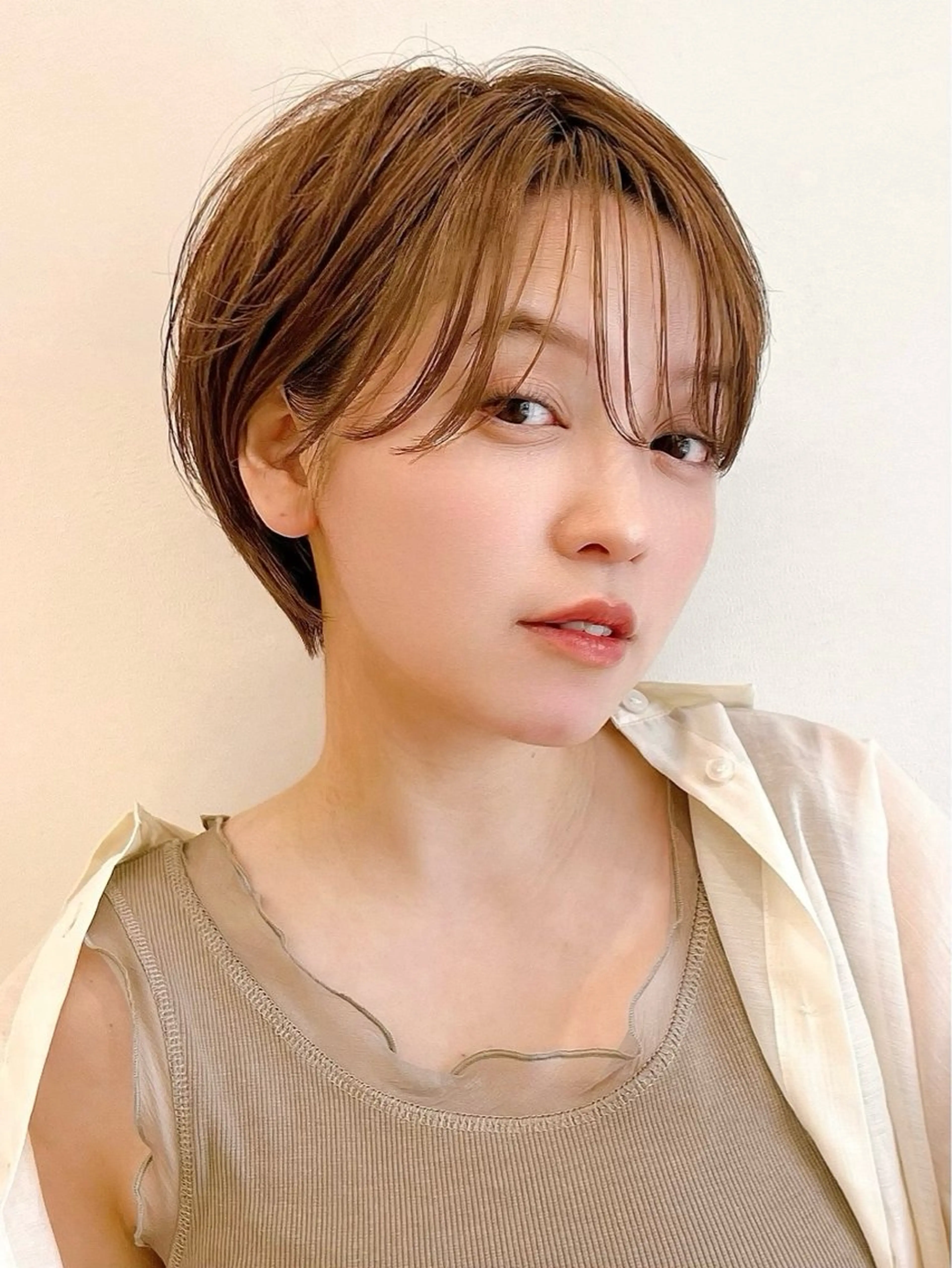 ショート Say.石川葵 ショートボブ前髪のヘアスタイル