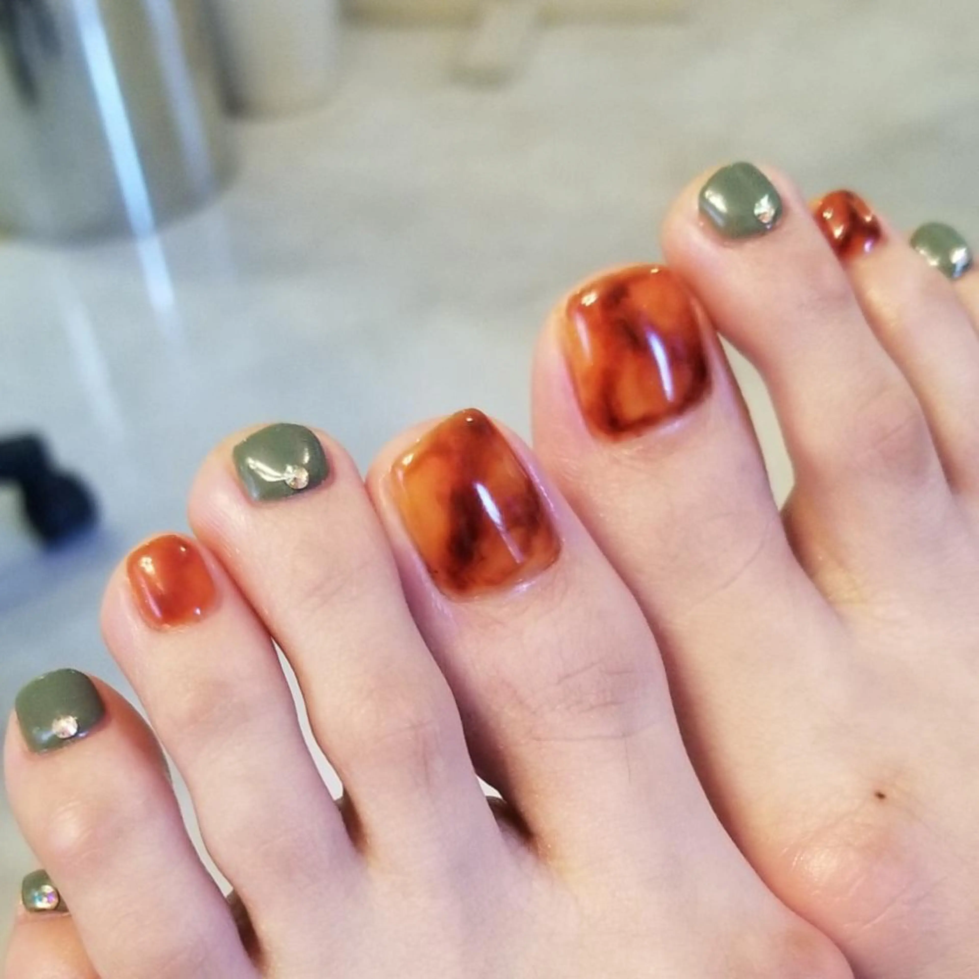 ネイル べっ甲ネイル フットネイル Non.中目黒nail所属・NailSalon  N.中目黒のネイルデザイン
