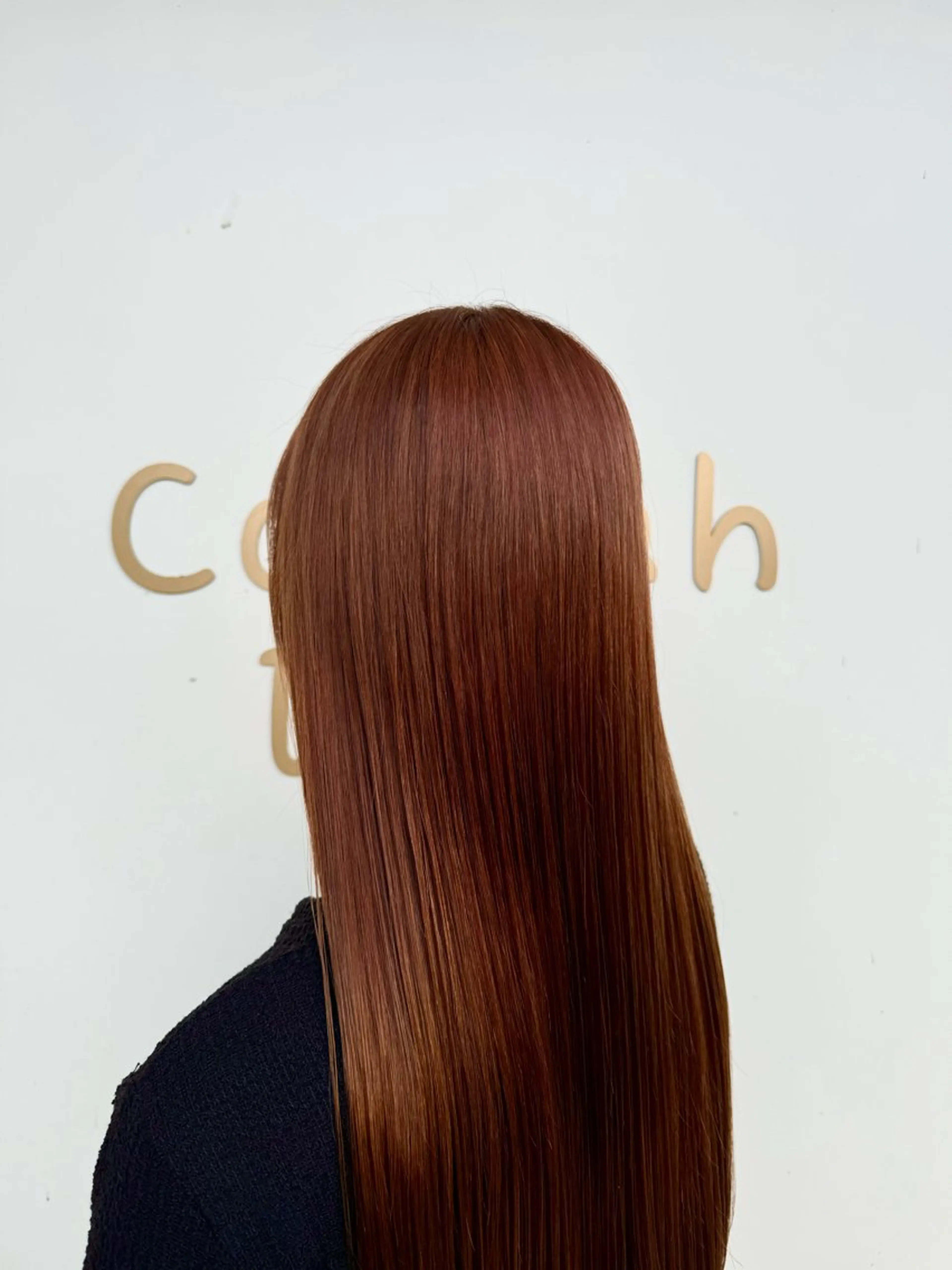 セミロング カラー ブラウンカラー オレンジ オレンジブラウン ヘアカラー 大谷 歩未のヘアスタイル