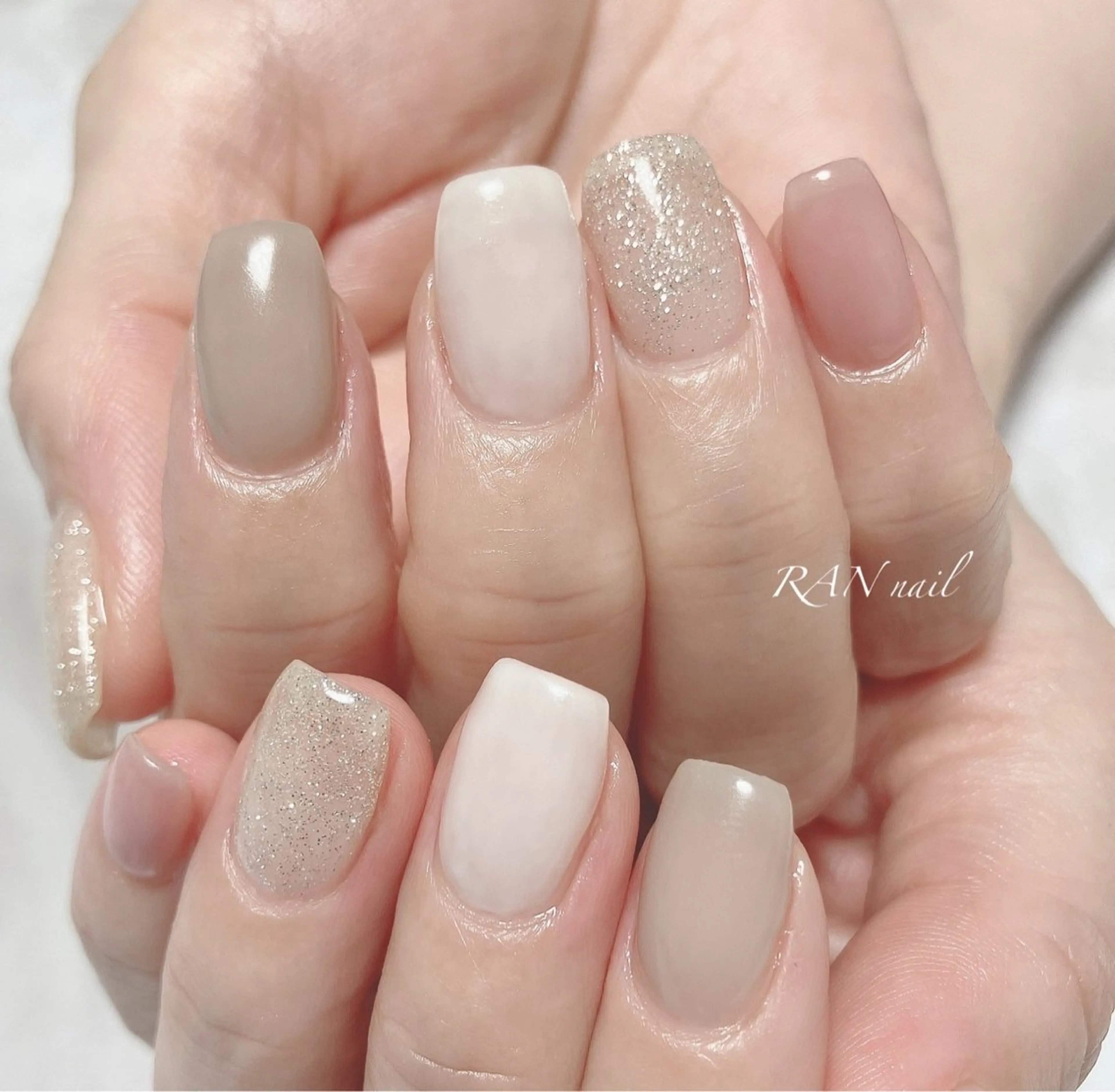 ネイル フラッシュネイル フラワーネイル ジェルネイル ミラーネイル パラジェル ハンドネイル フットネイル RAN nail 〜ランネイル〜所属・RAN nailのネイルデザイン