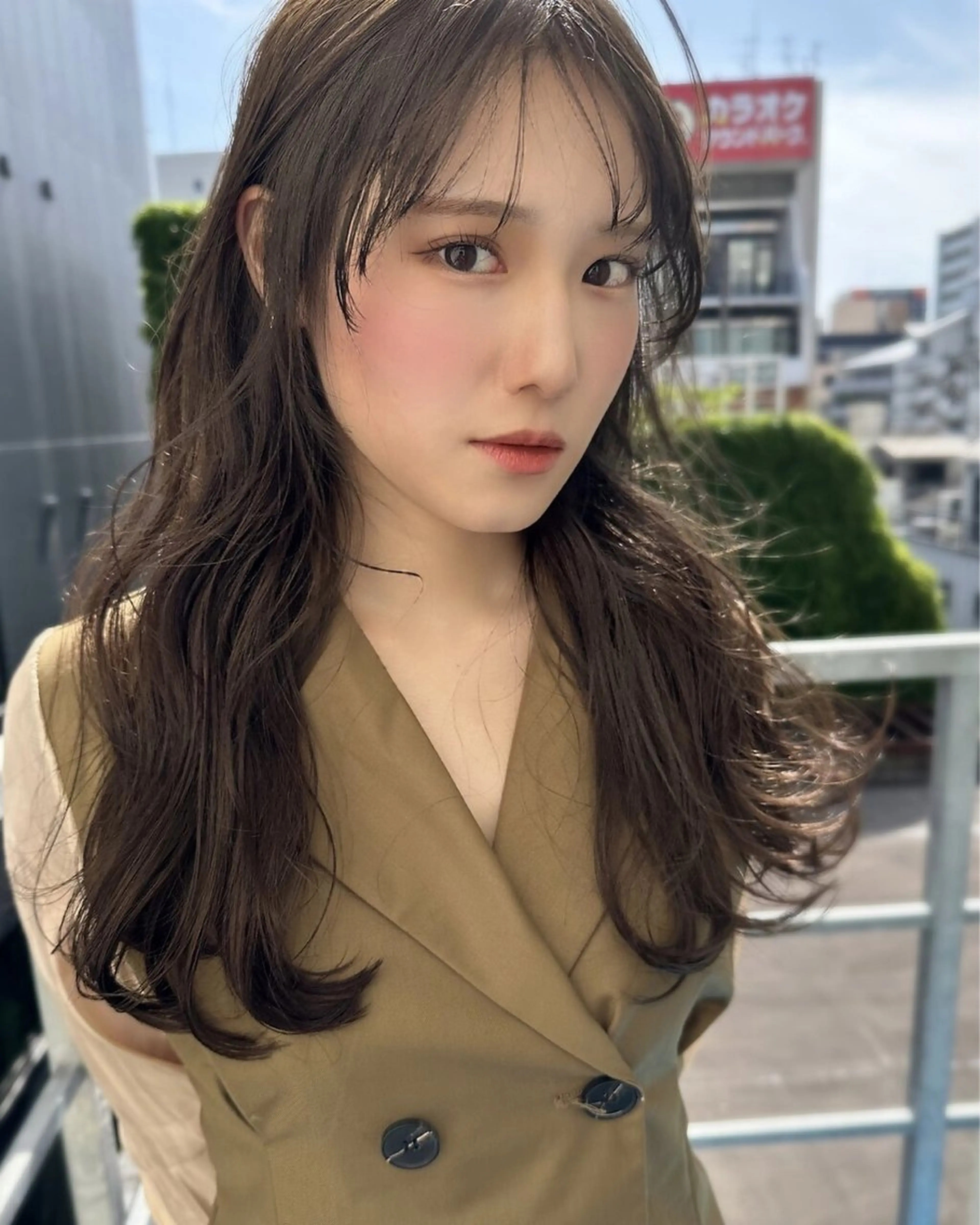 セミロング ボブ 髪質改善 韓国風ヘア レイヤーカット 縮毛矯正 suii..hair designブリーチのヘアスタイル