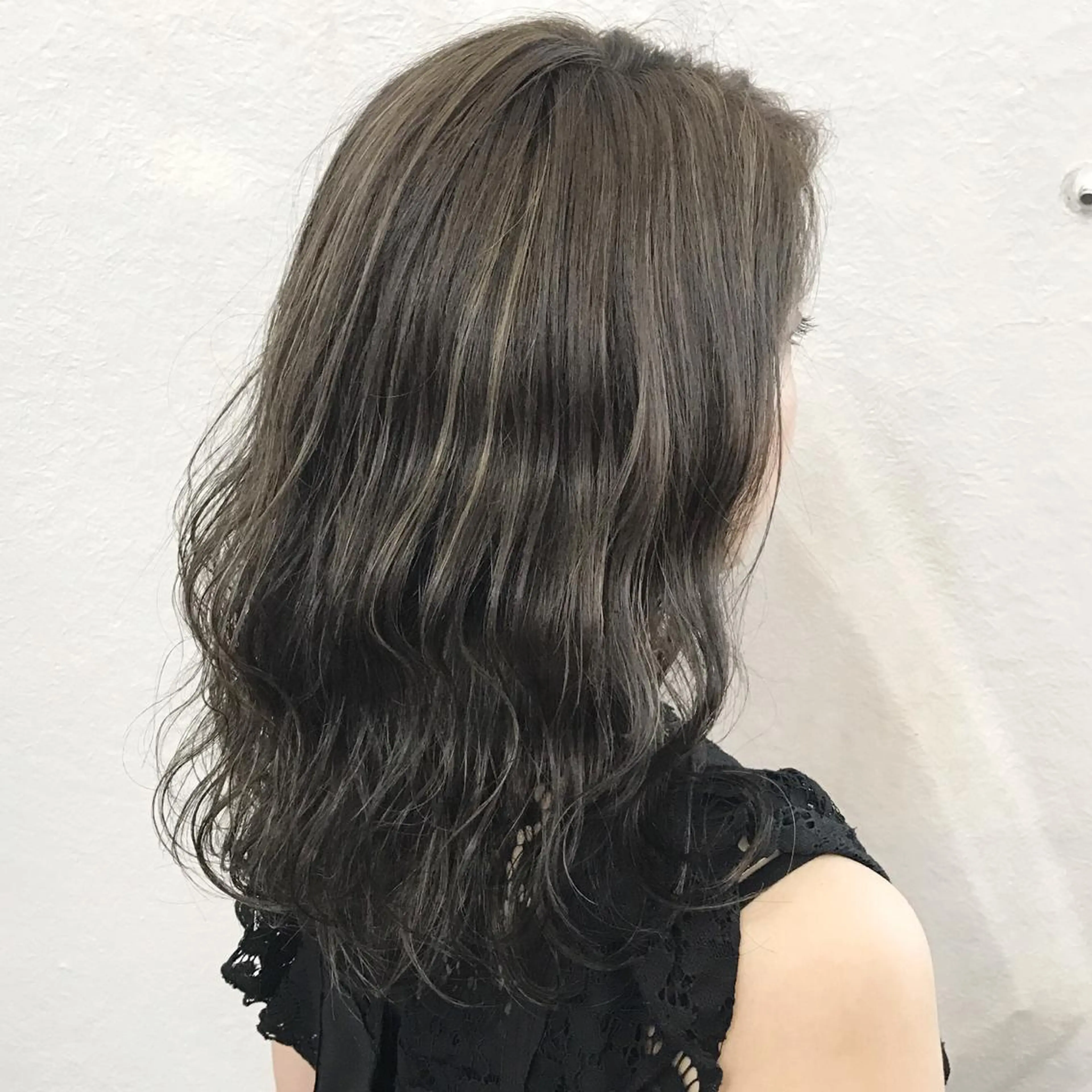 カラー アッシュ ハイライトカラー サロウィン所属・K-POP好き美容師 🇰🇷Kai.Yのヘアスタイル