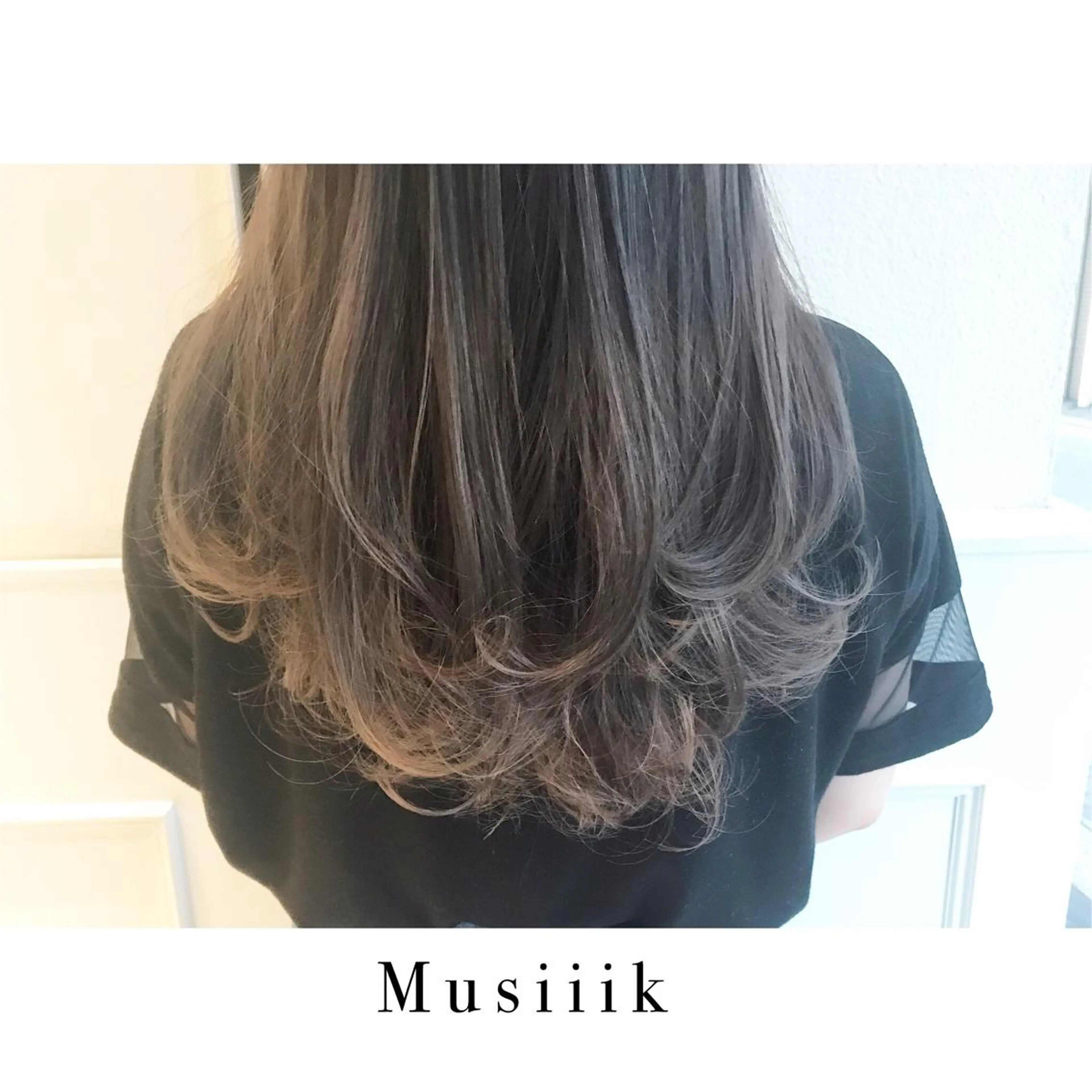 セミロング カラー ハイライトカラー ハイライト カット ヘアカラー トリートメント Musiiik hairのヘアスタイル