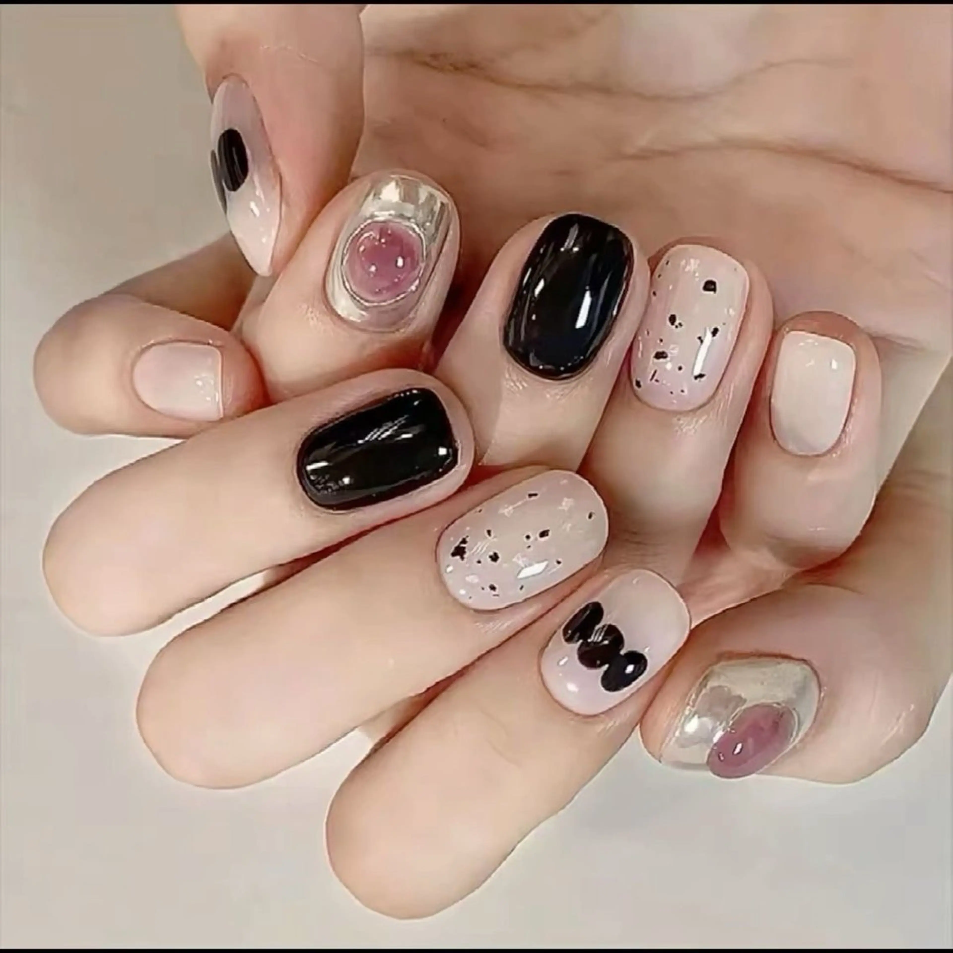 ネイル ハンドネイル Luna nailsのネイルデザイン