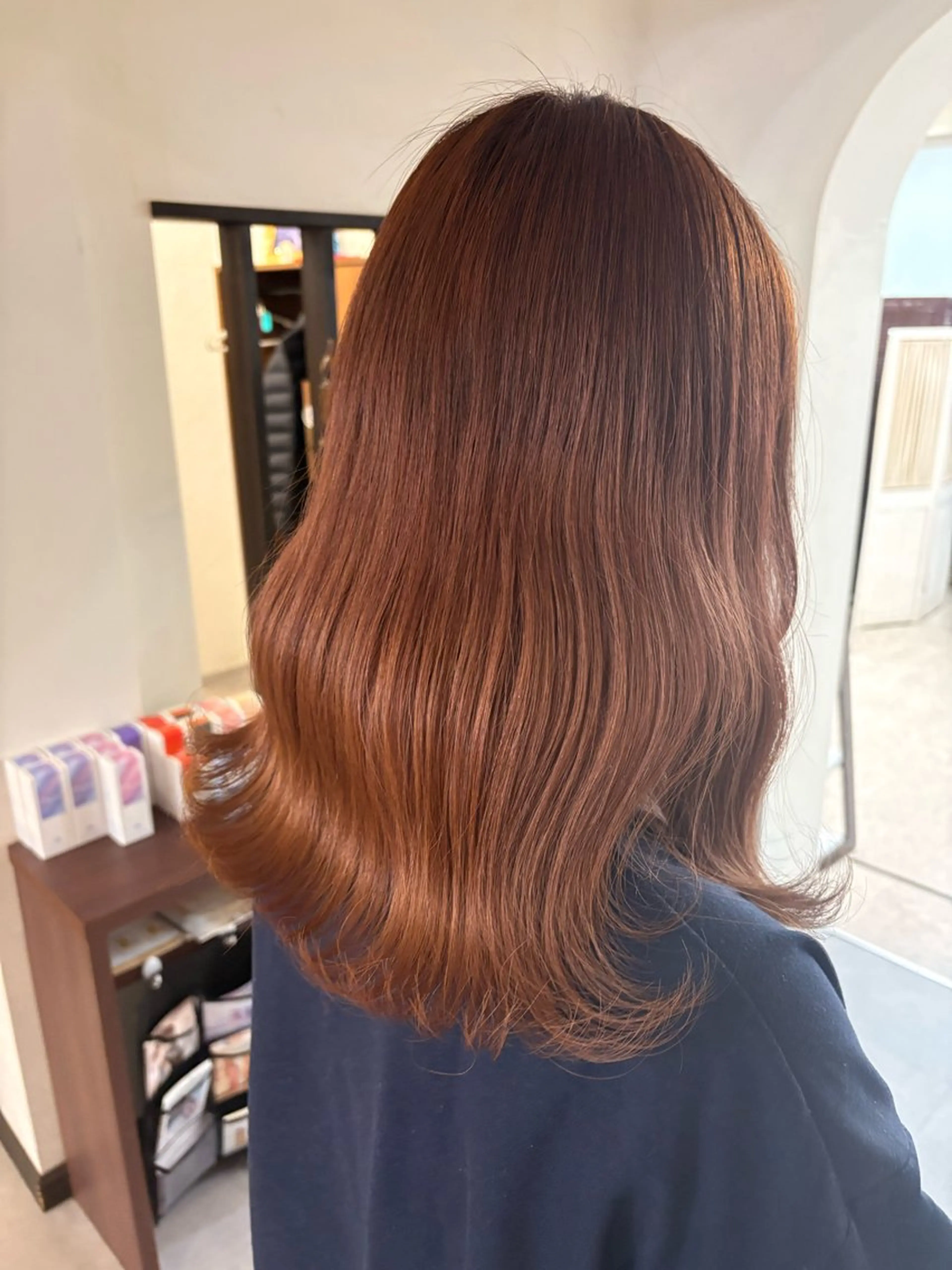 ミディアム カラー ヘアカラー 黒川 綾音のヘアスタイル