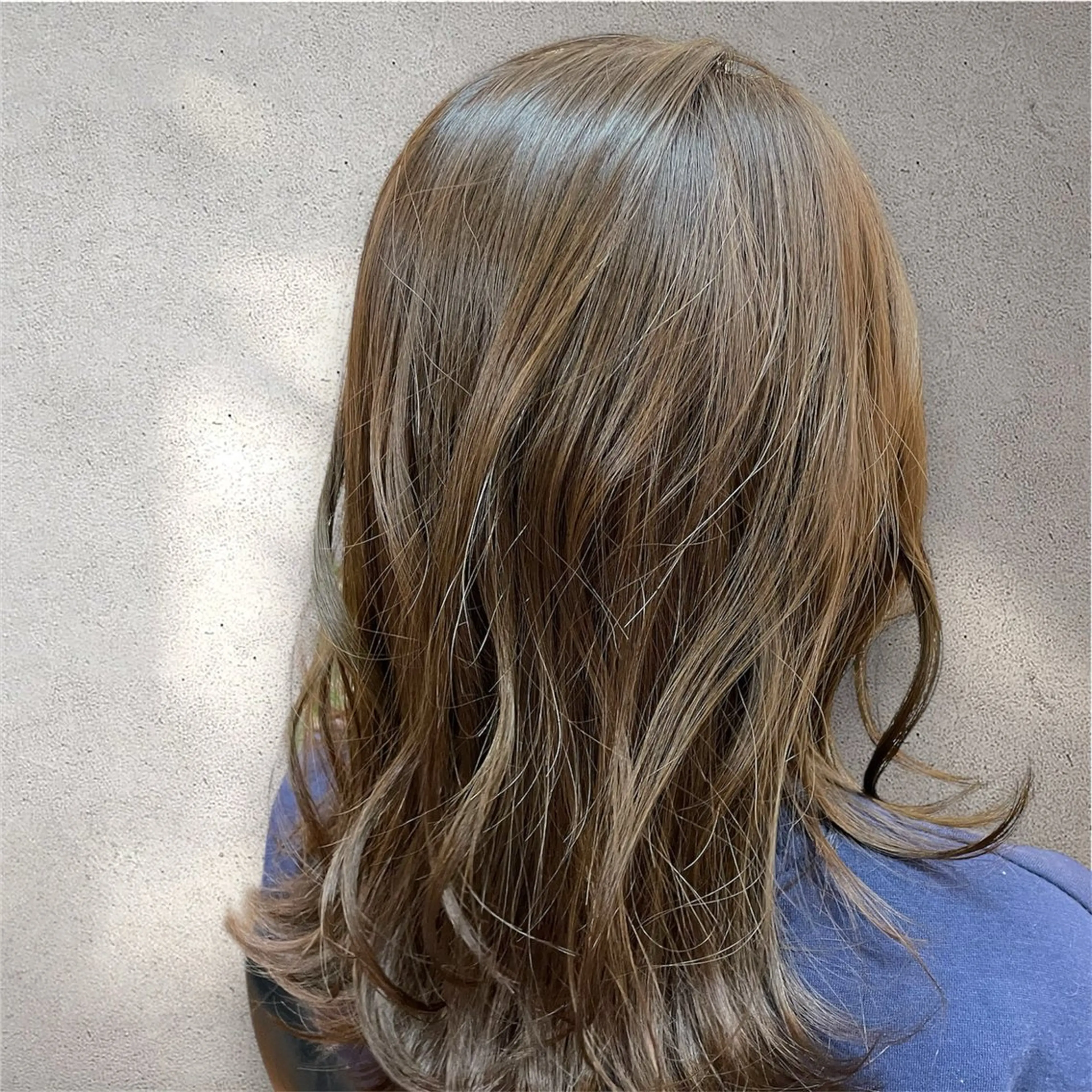 カット＋ブリーチ無しダメージカラー＋クイックトリートメントの写真