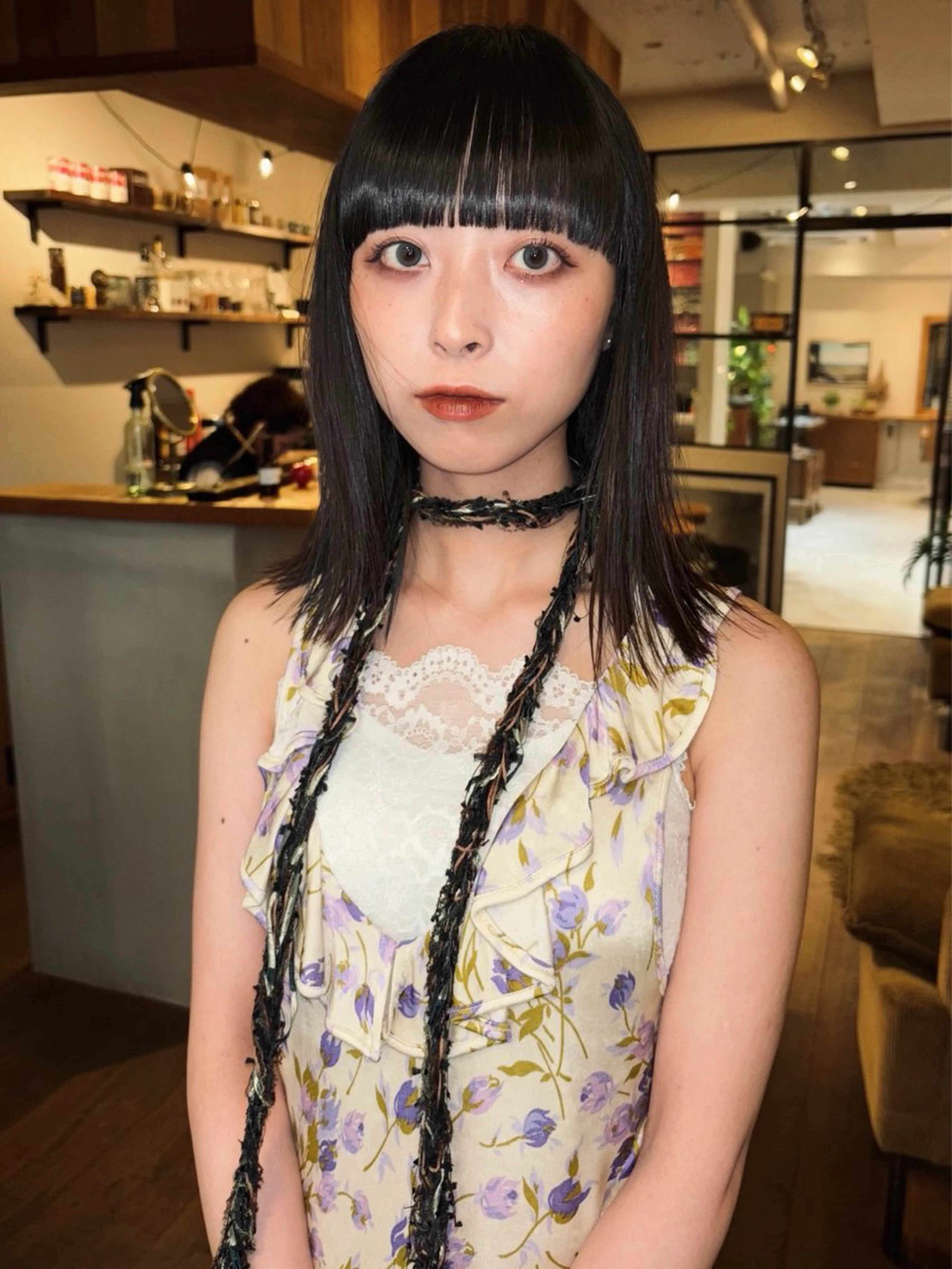 セミロング パーマ セミロングパーマ ストレートパーマ 縮毛矯正 ファッションに 溶け込むstyleのヘアスタイル