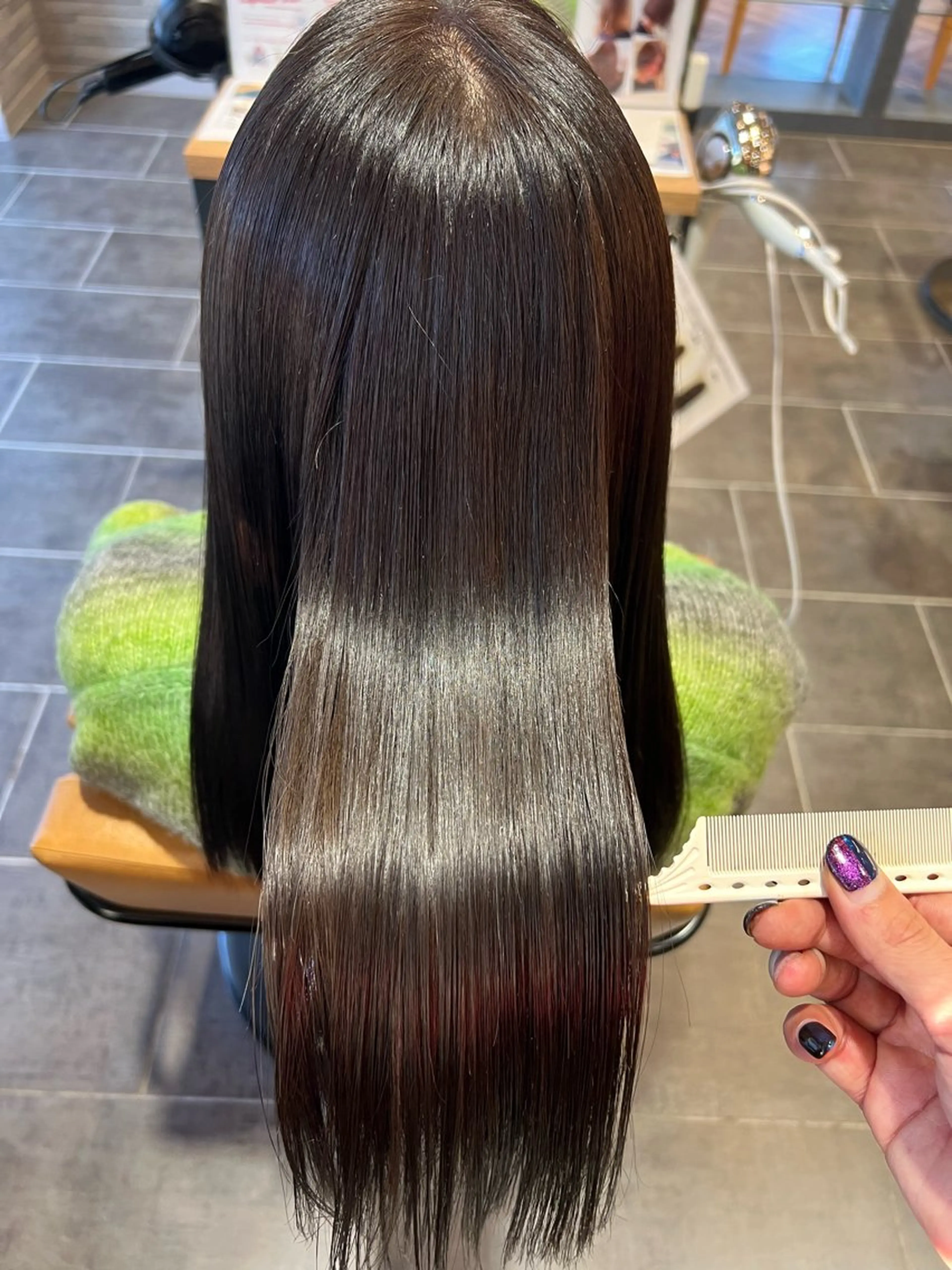 セミロング カラー ツヤ髪の匠 山本晃太のヘアスタイル