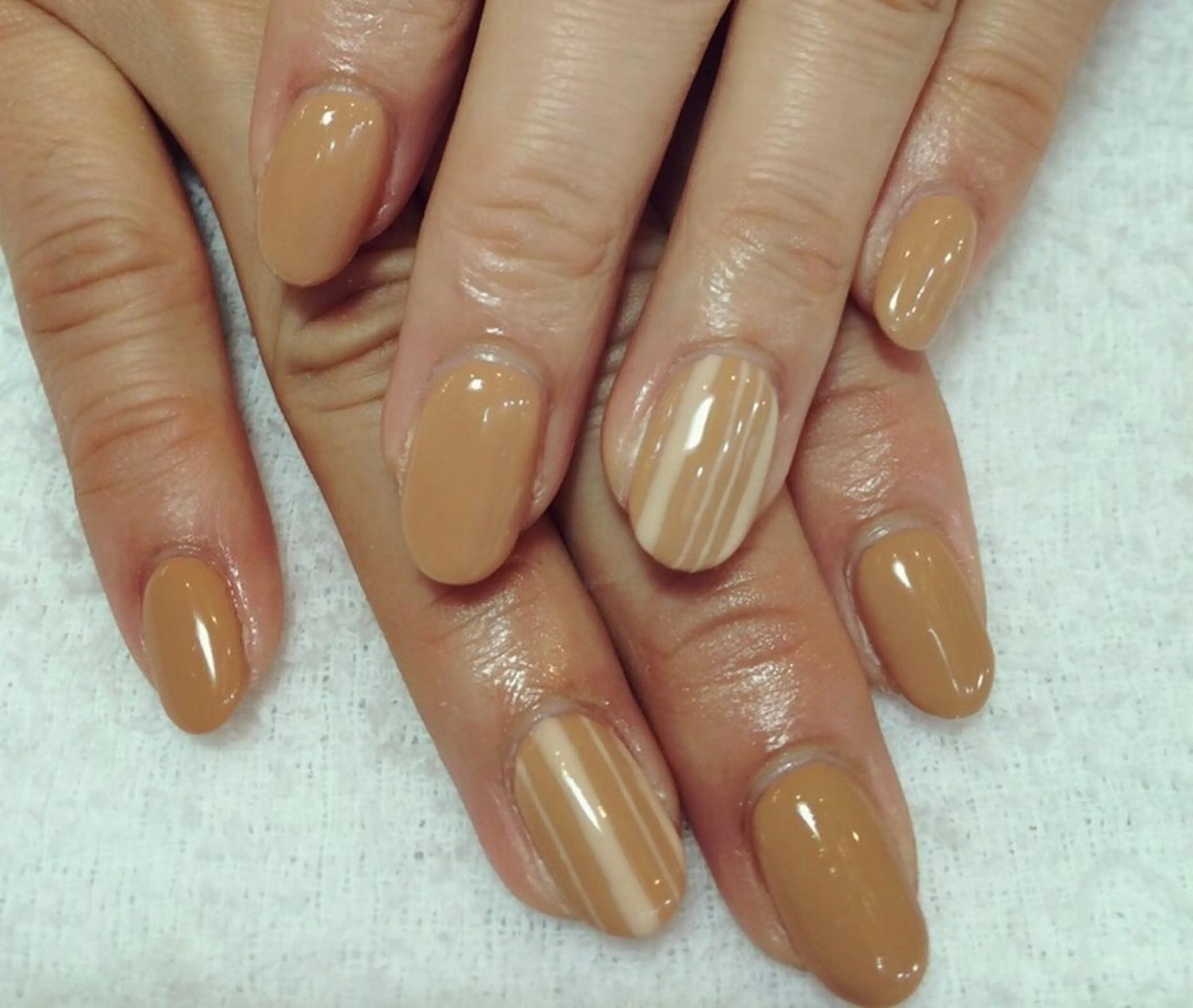 ネイル アートネイル シンプルネイル nail atelier new moon所属・森 貴子のネイルデザイン