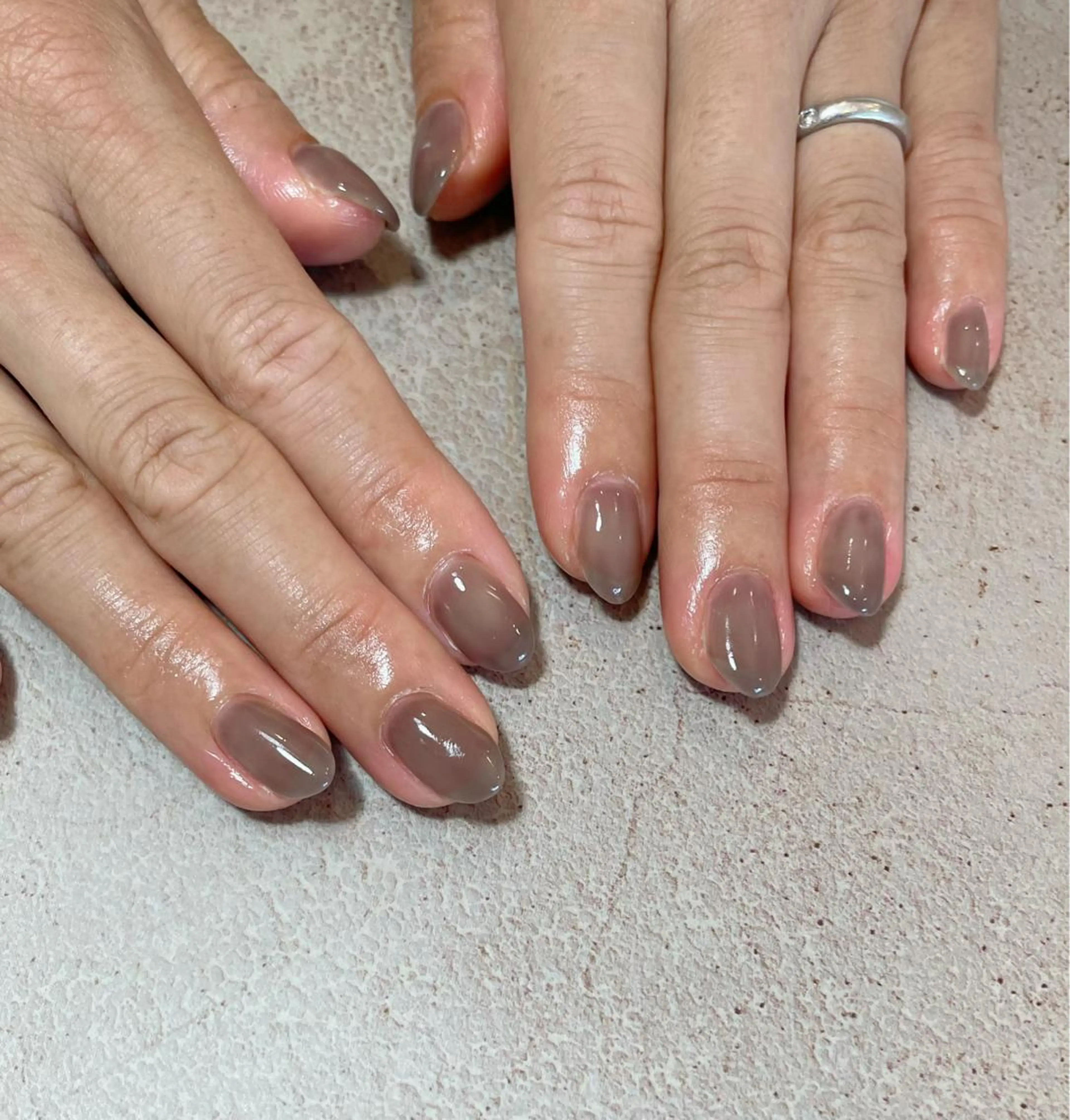 ネイル ブラウン ワンカラーネイル ハンドネイル nailsalon SIMB.のネイルデザイン