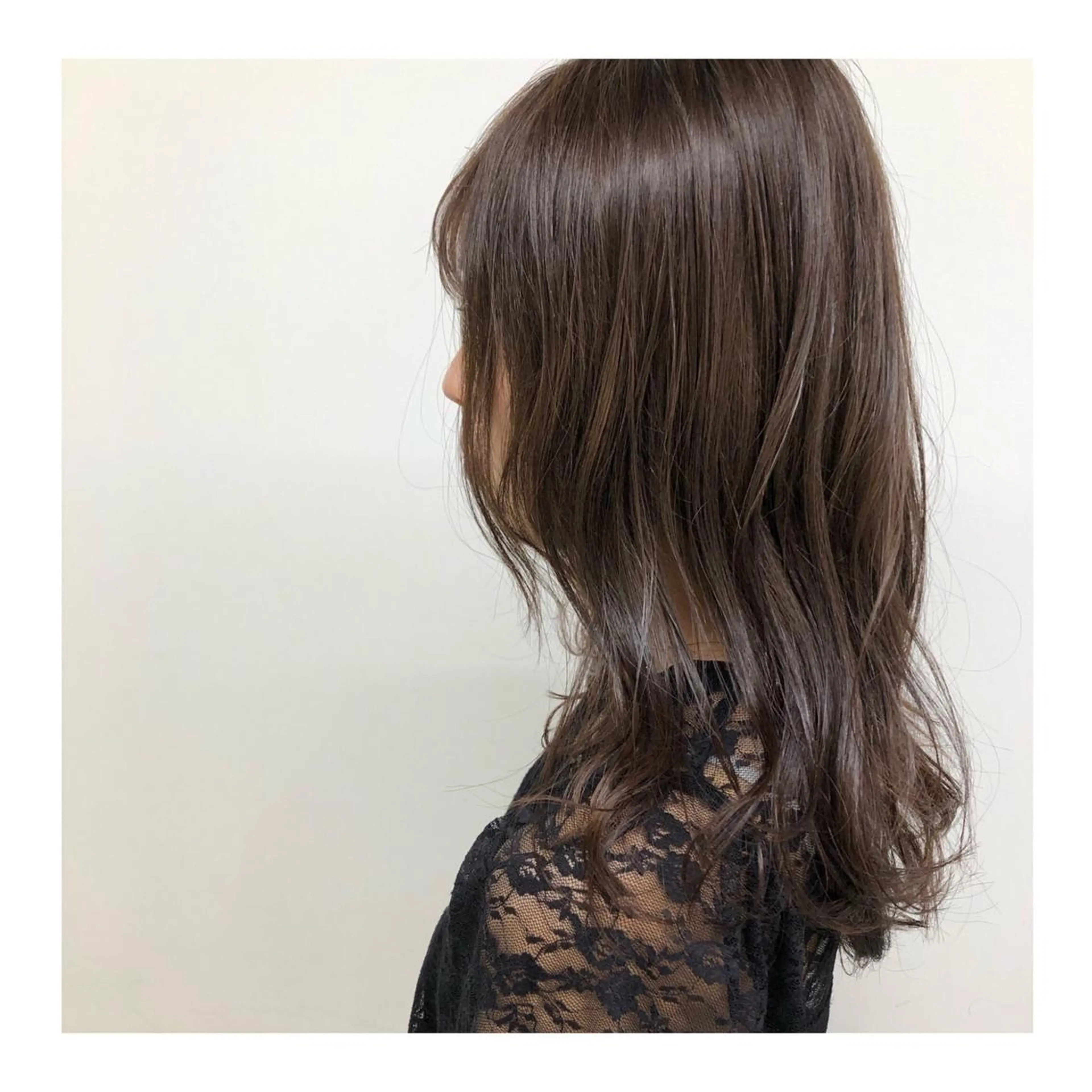 ミディアム カラー ベージュカラー オリーブベージュ ヘアカラー ハイトーン特化🌟 仲川和人のヘアスタイル